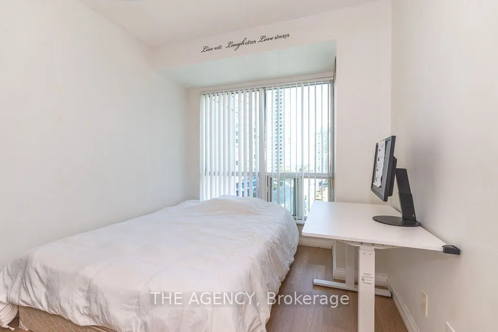 18 Lee Centre Drive #903