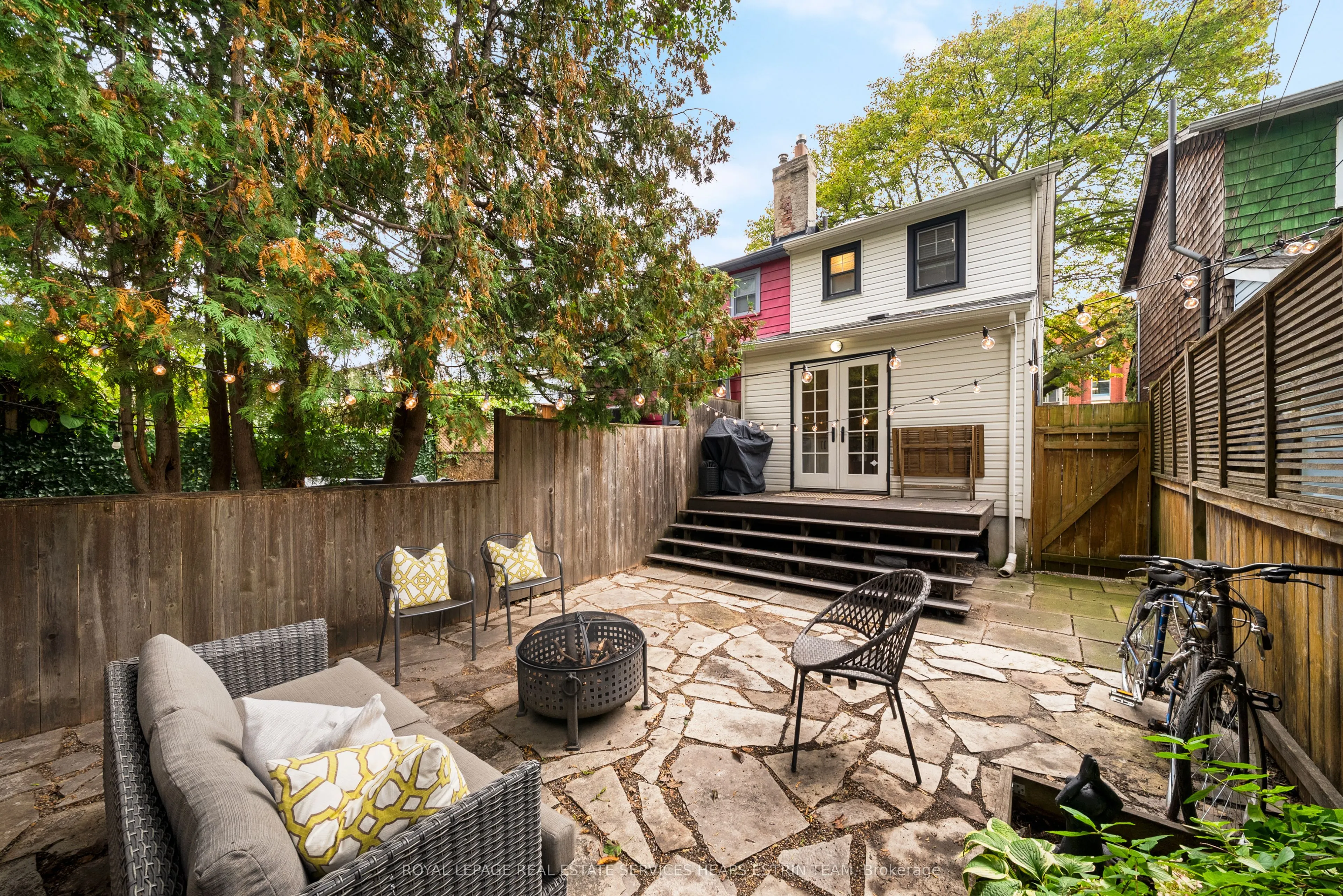 16 Louvain Avenue