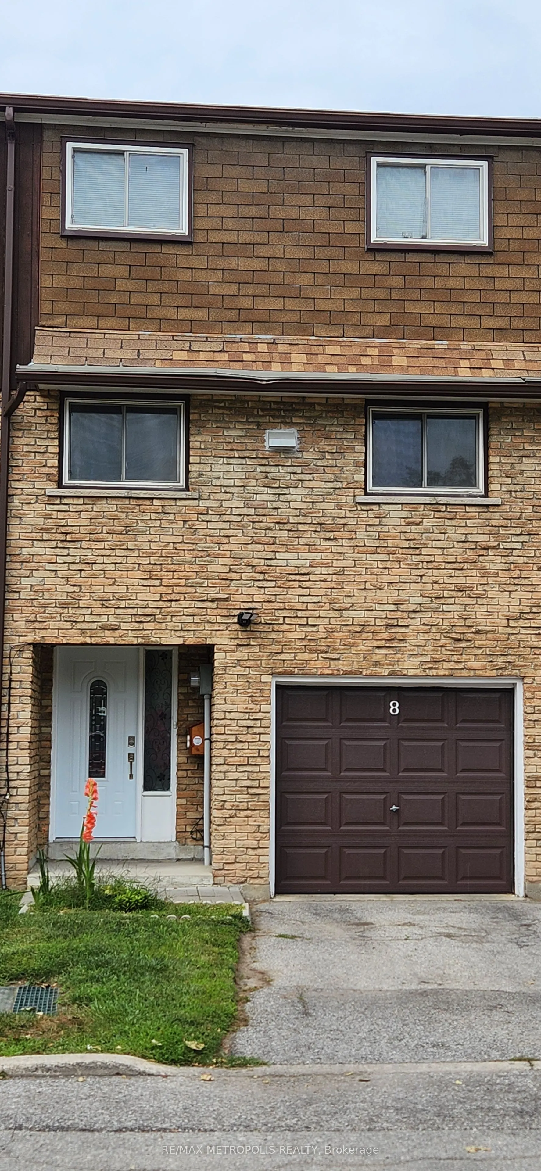 21 Rockwood Drive #8