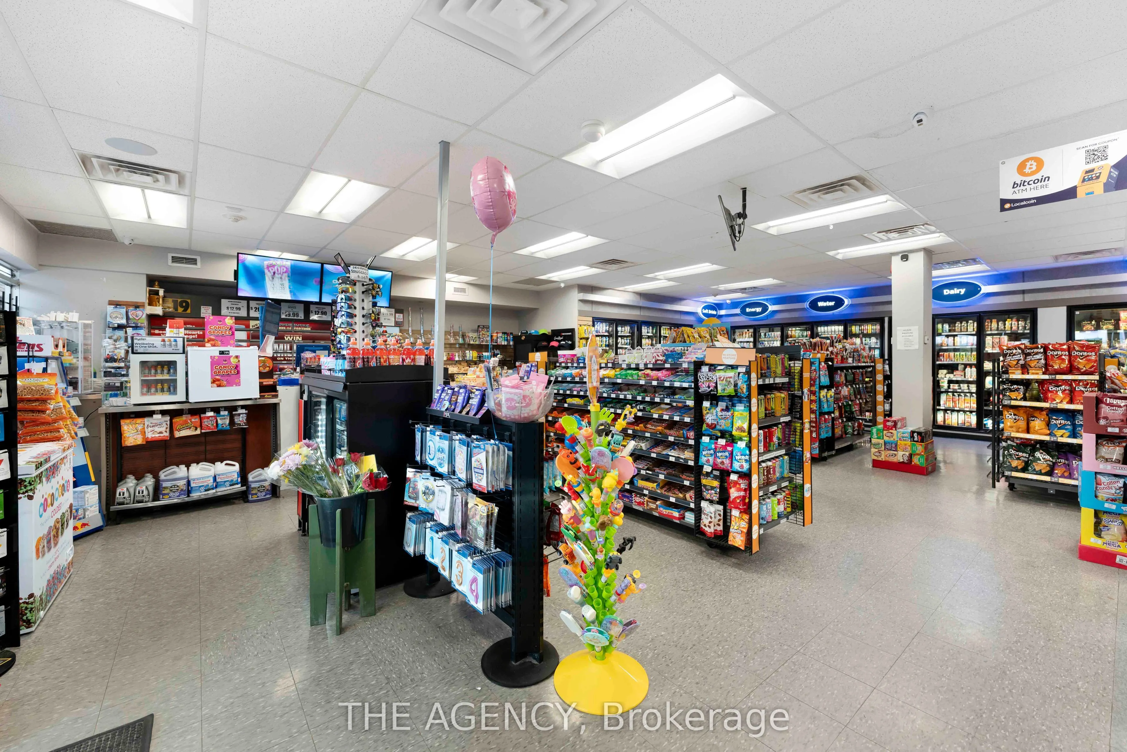 1339 King Street E