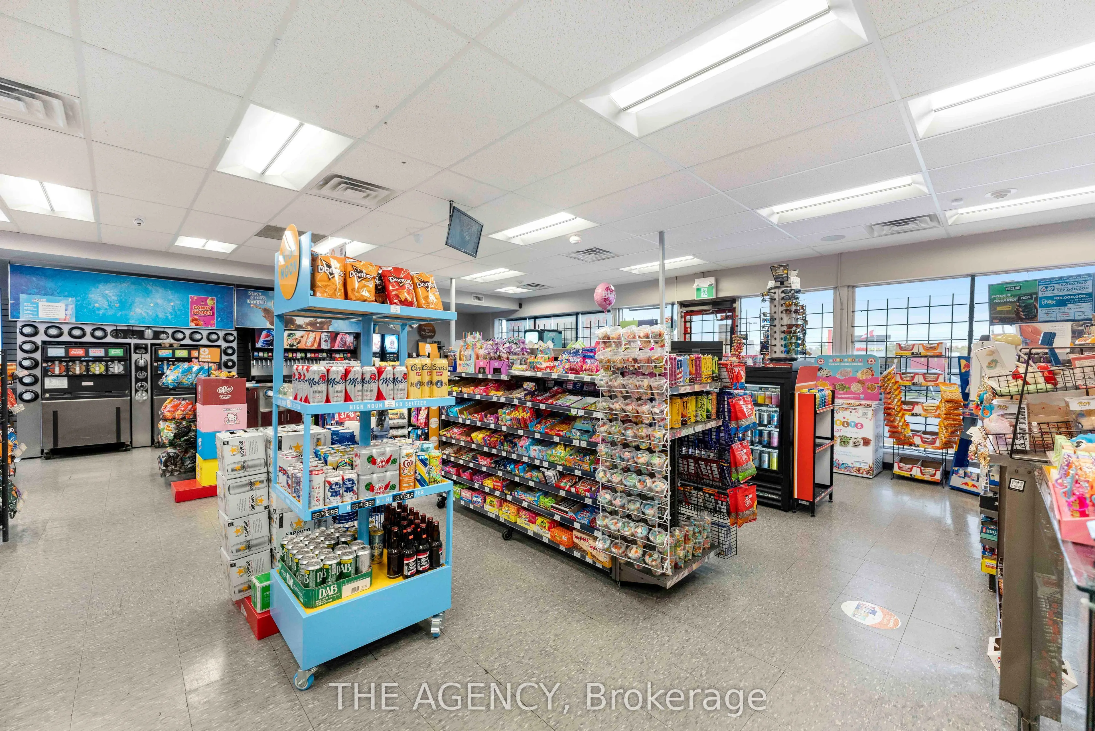 1339 King Street E