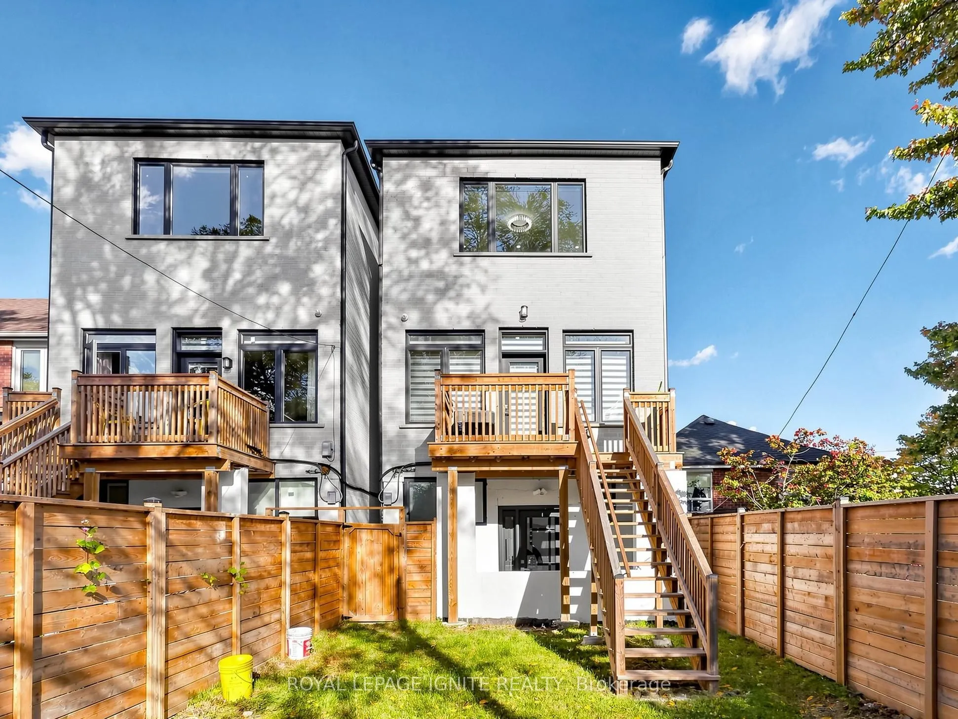 52A Robinson Avenue