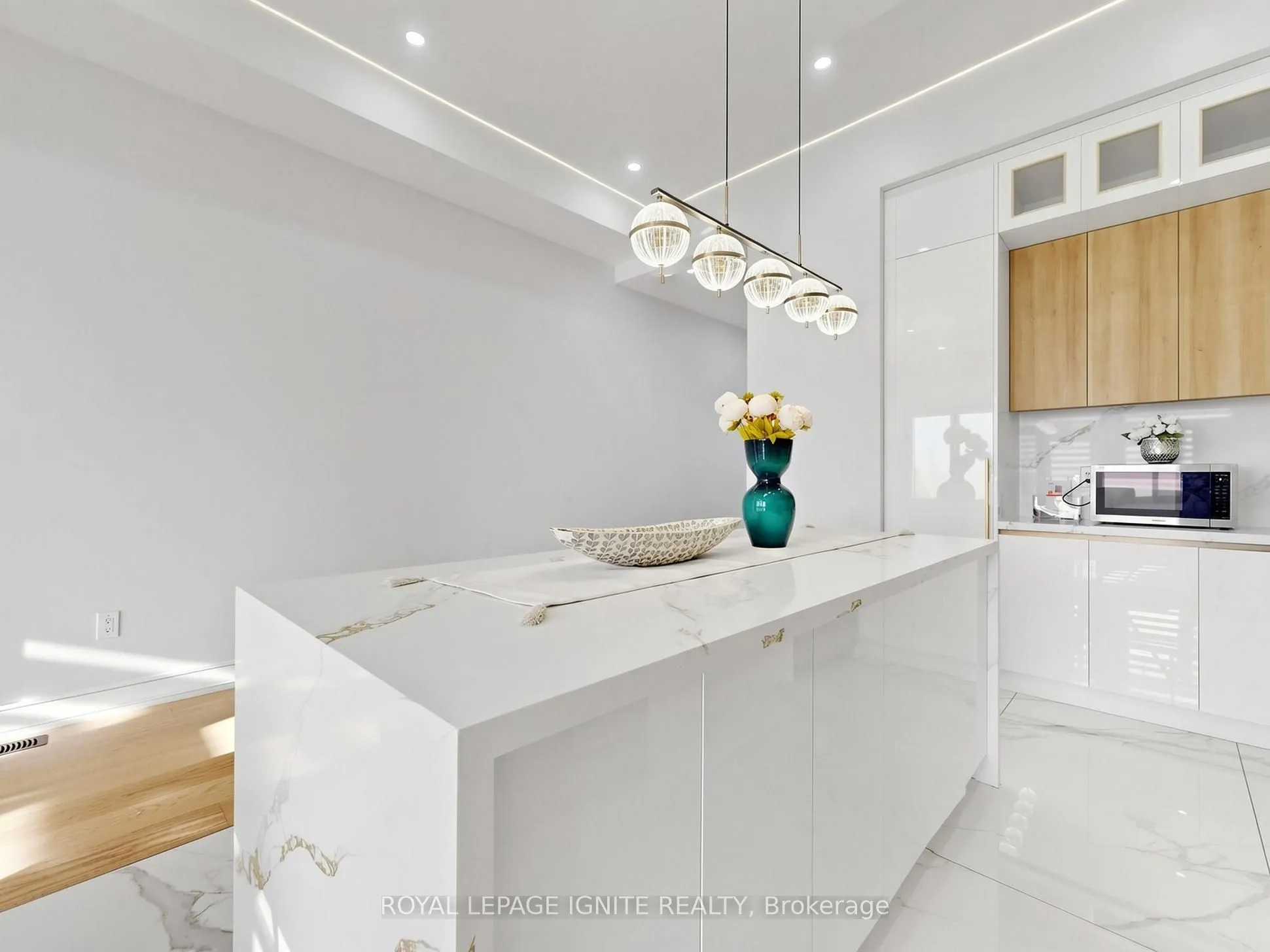 52A Robinson Avenue