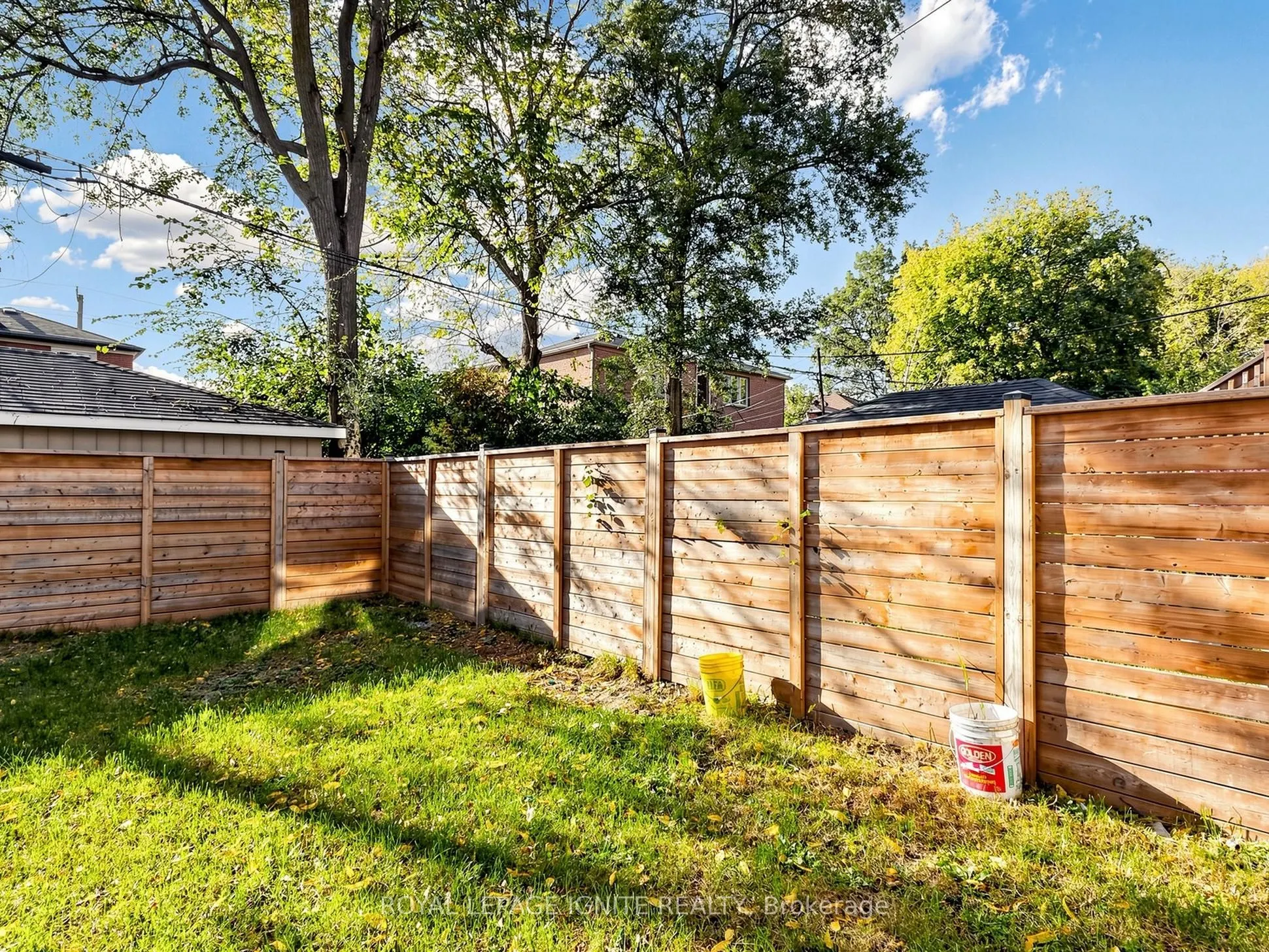52A Robinson Avenue