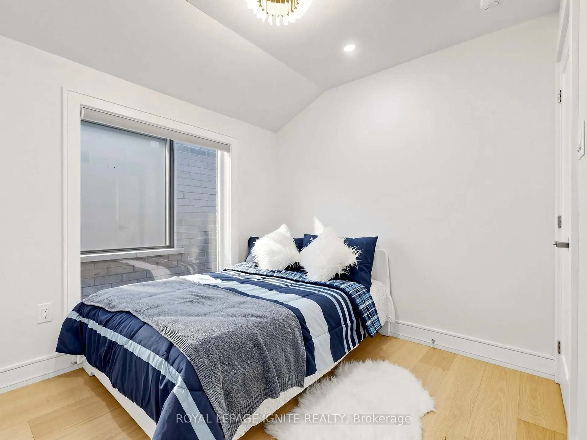 52A Robinson Avenue