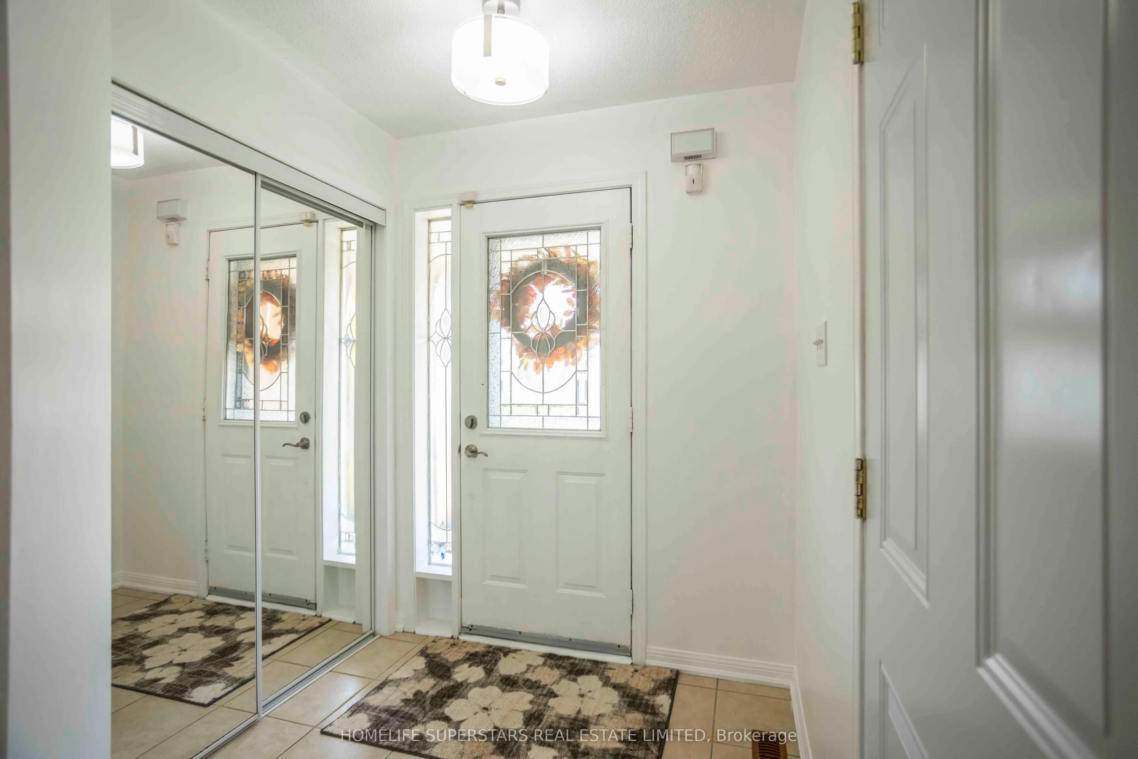 76 Longueuil Place