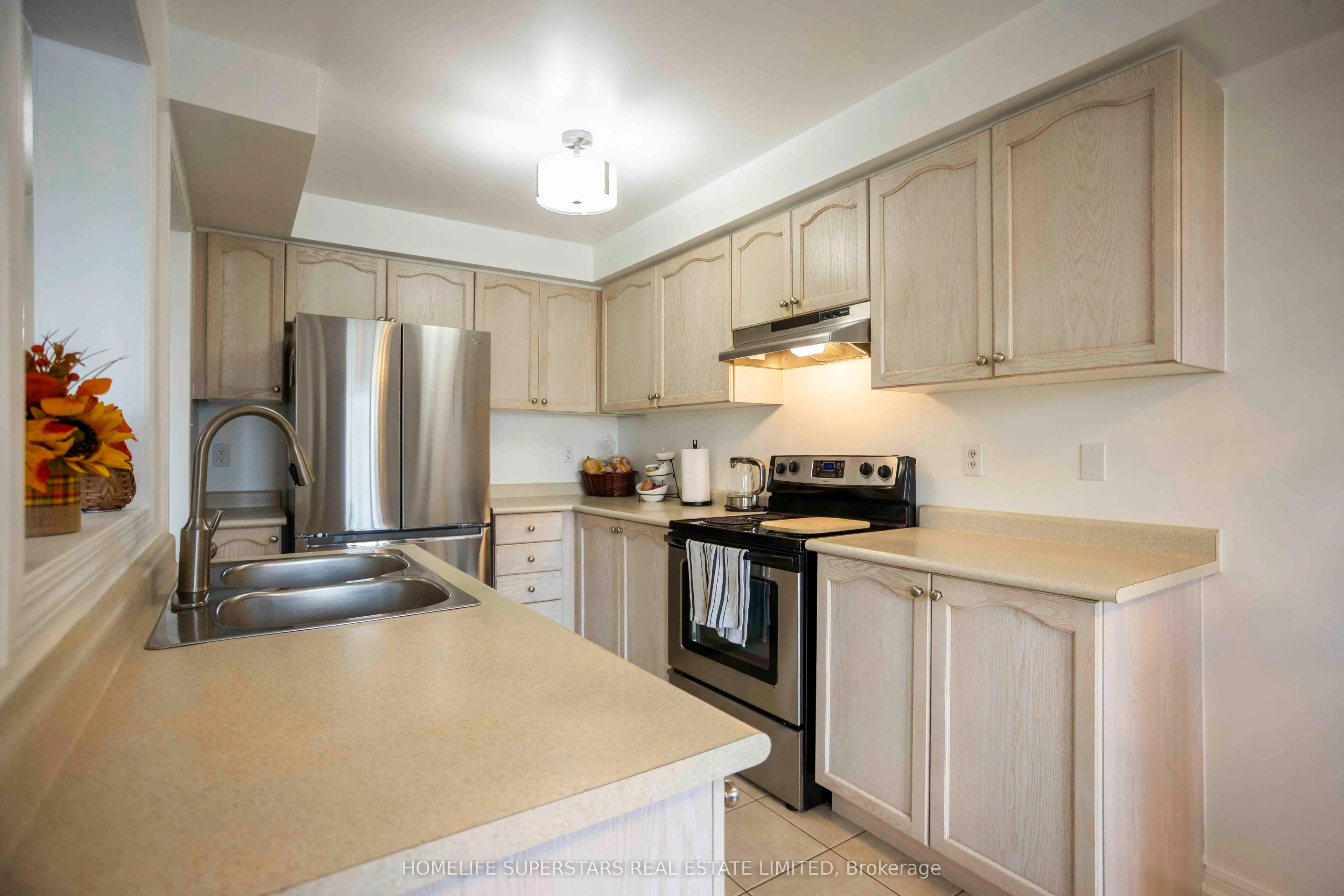 76 Longueuil Place