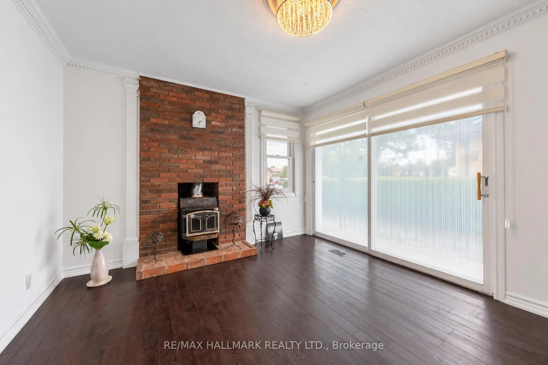 14 Saunders Road