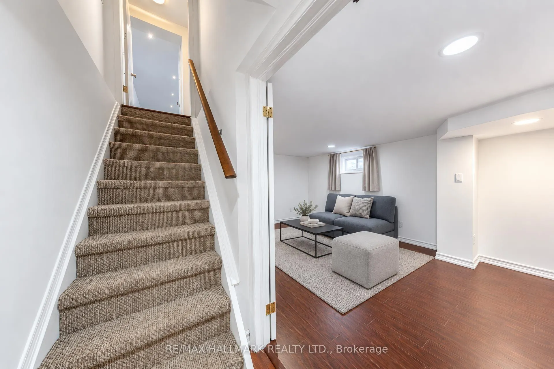 14 Saunders Road
