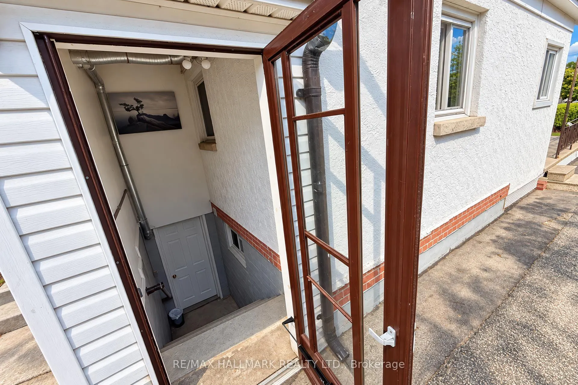 14 Saunders Road
