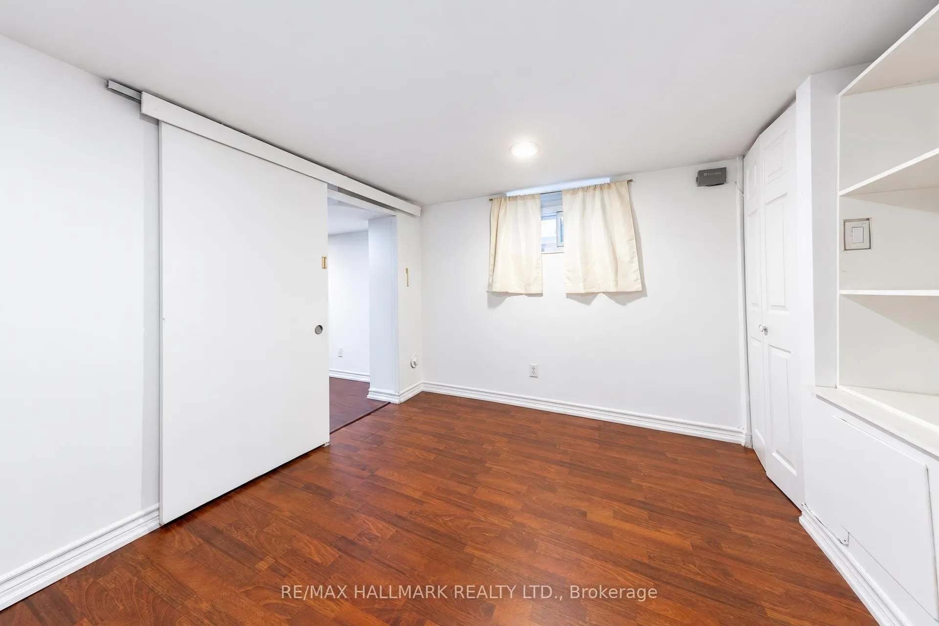 14 Saunders Road