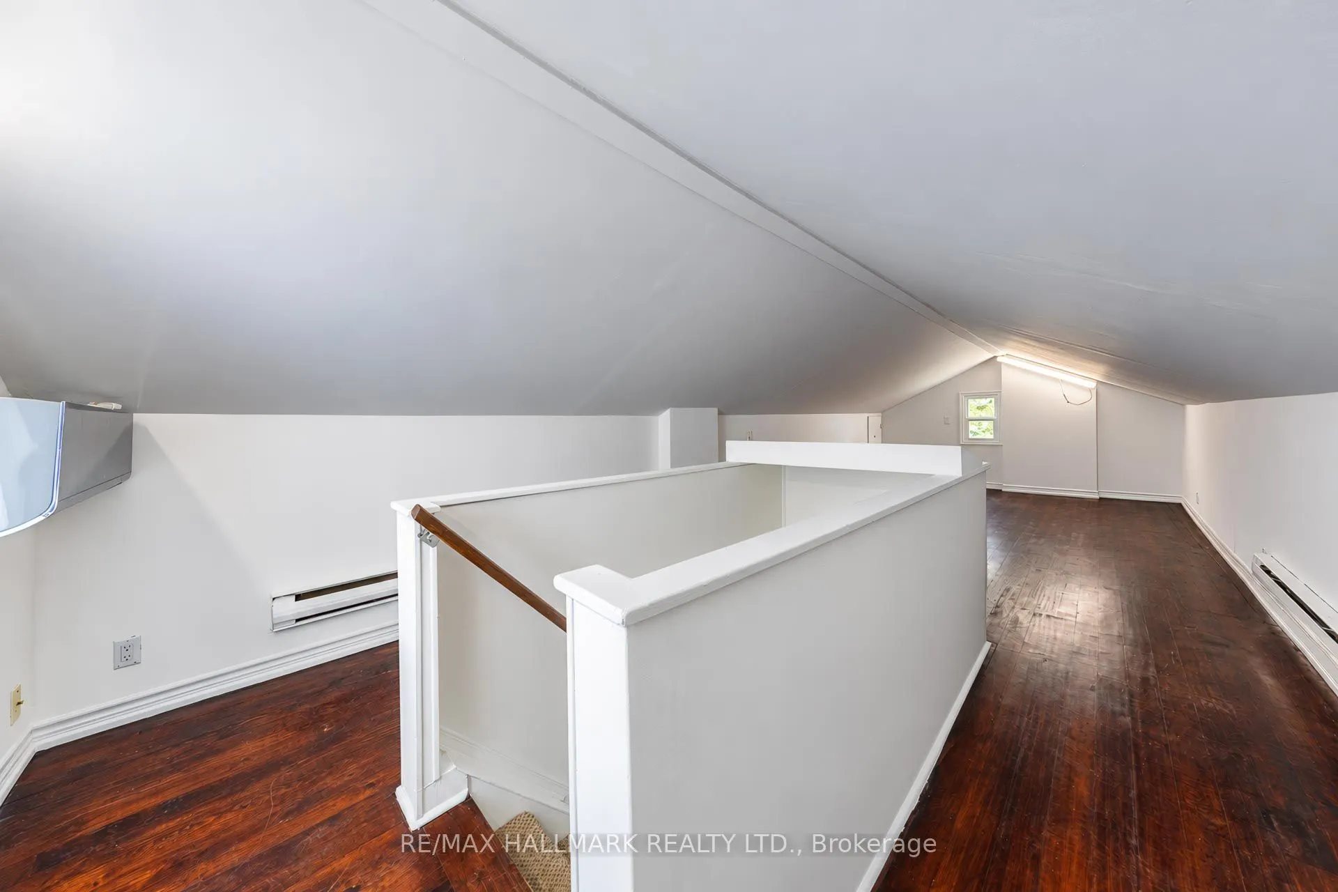 14 Saunders Road