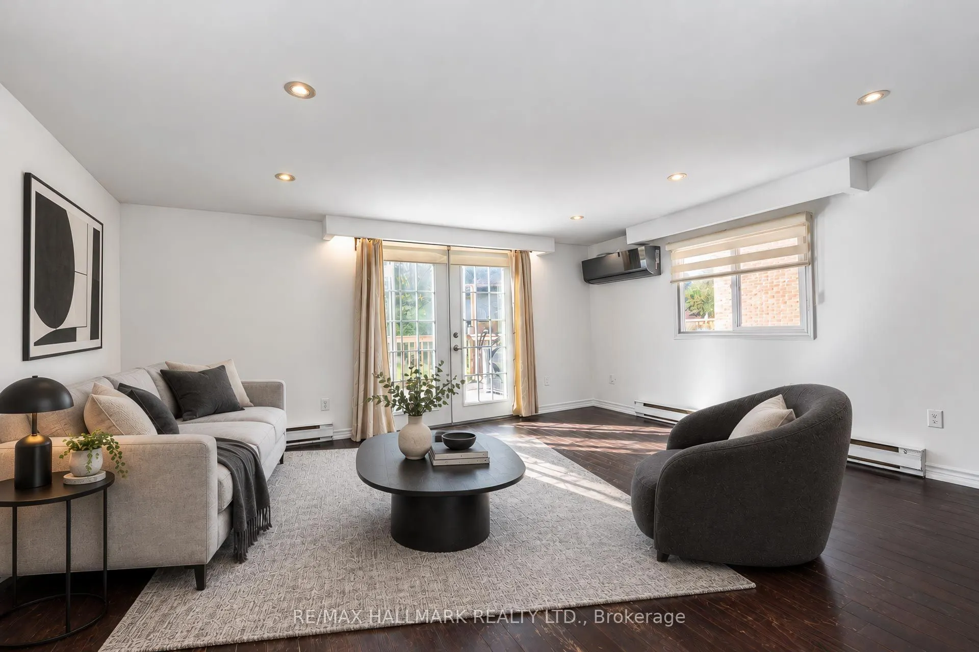 14 Saunders Road