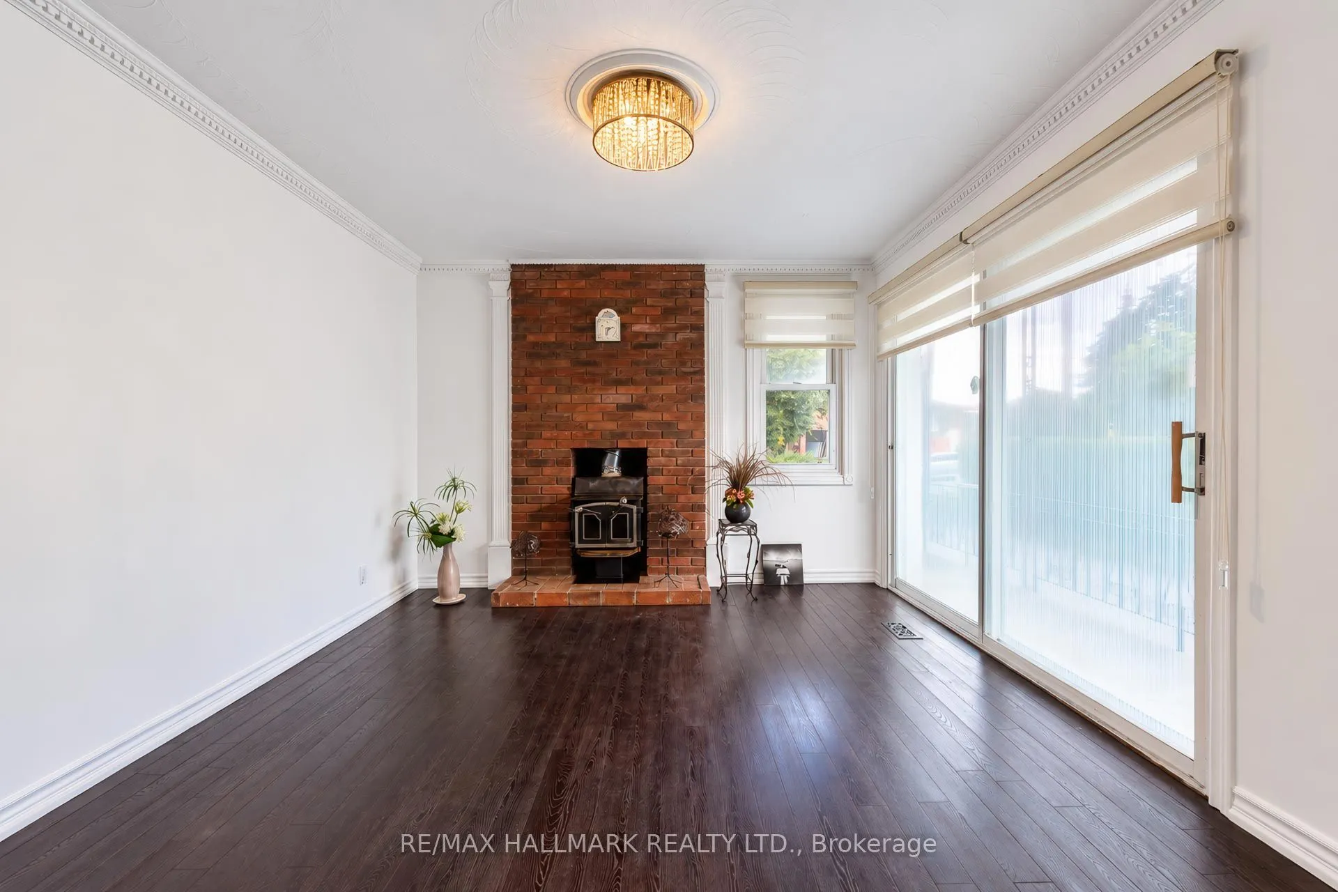 14 Saunders Road