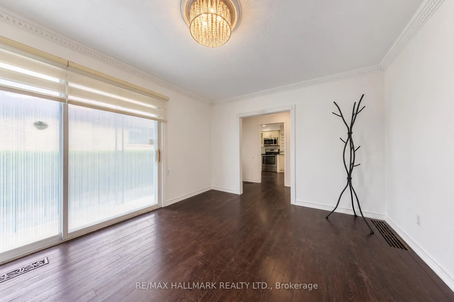 14 Saunders Road
