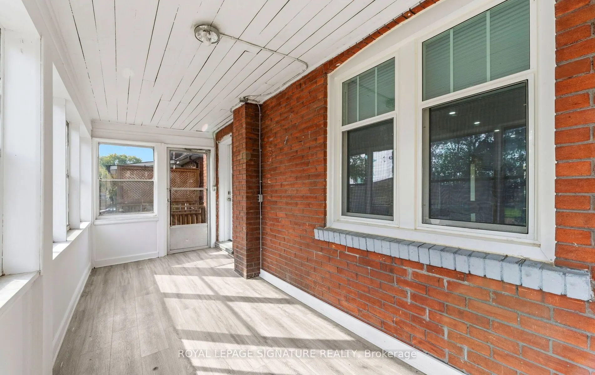 317 Gliddon Avenue