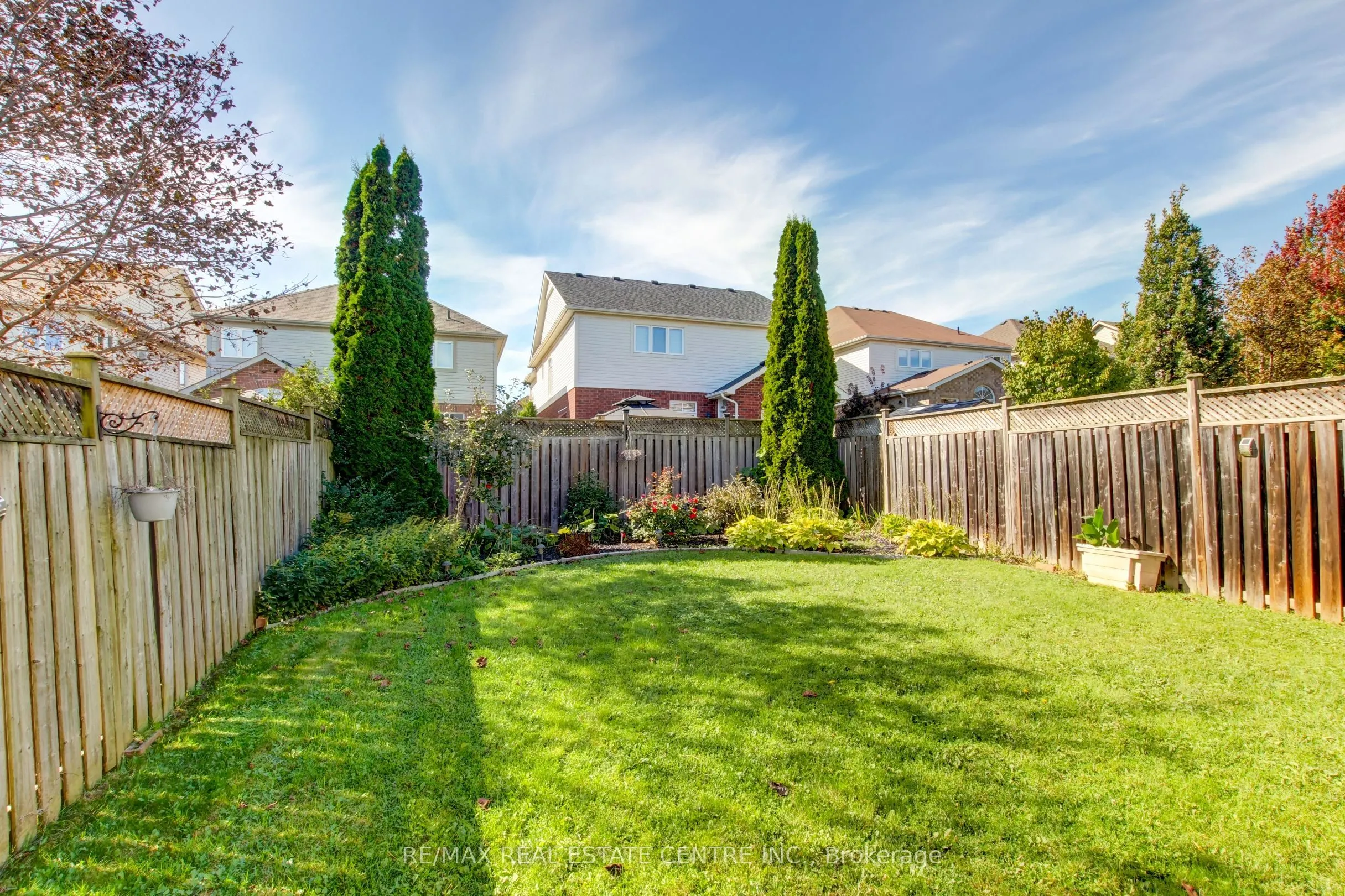 123 Lunney Crescent