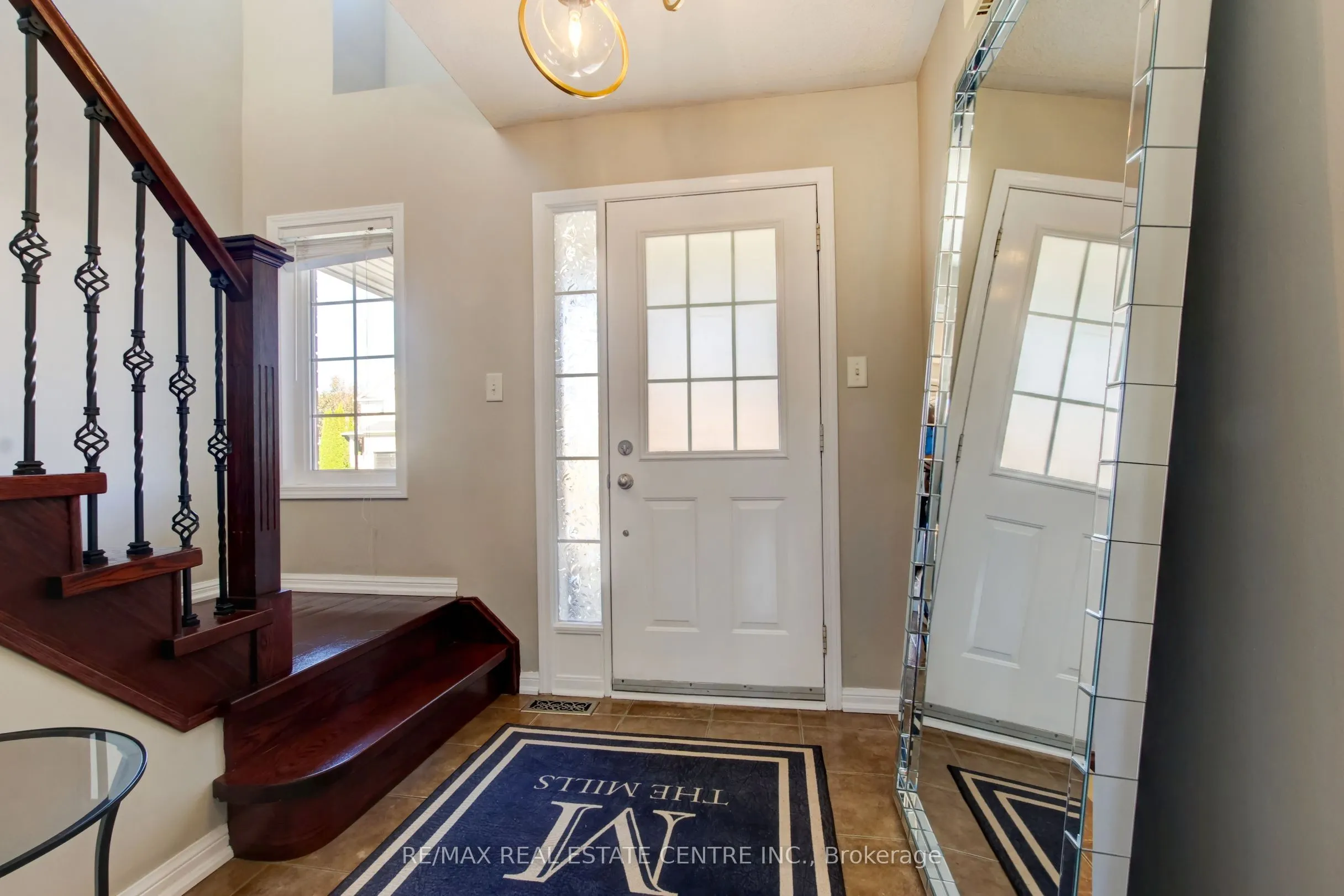 123 Lunney Crescent
