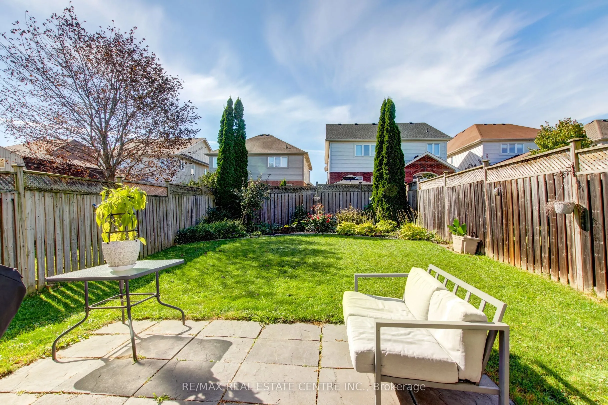 123 Lunney Crescent
