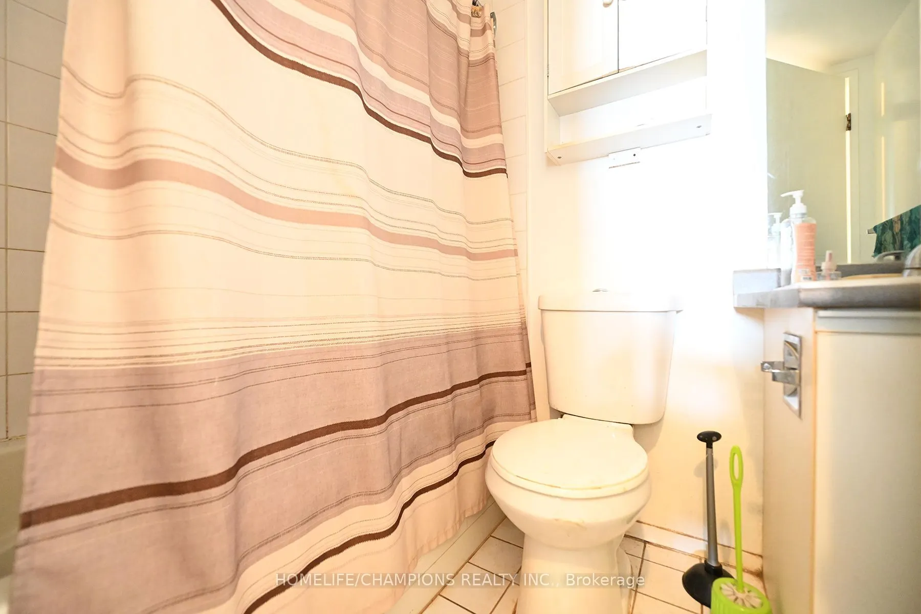 1470 Midland Avenue #401