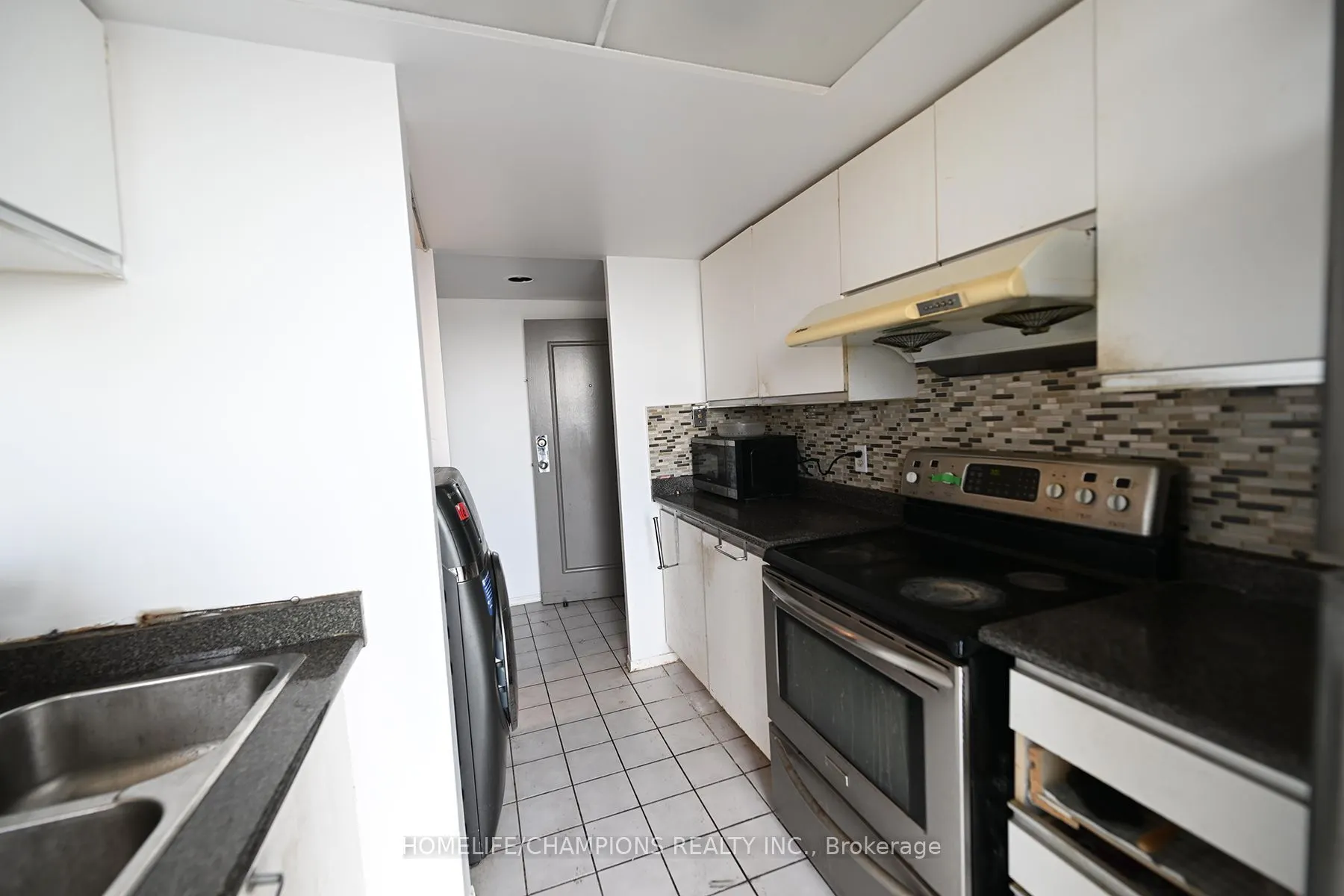 1470 Midland Avenue #401
