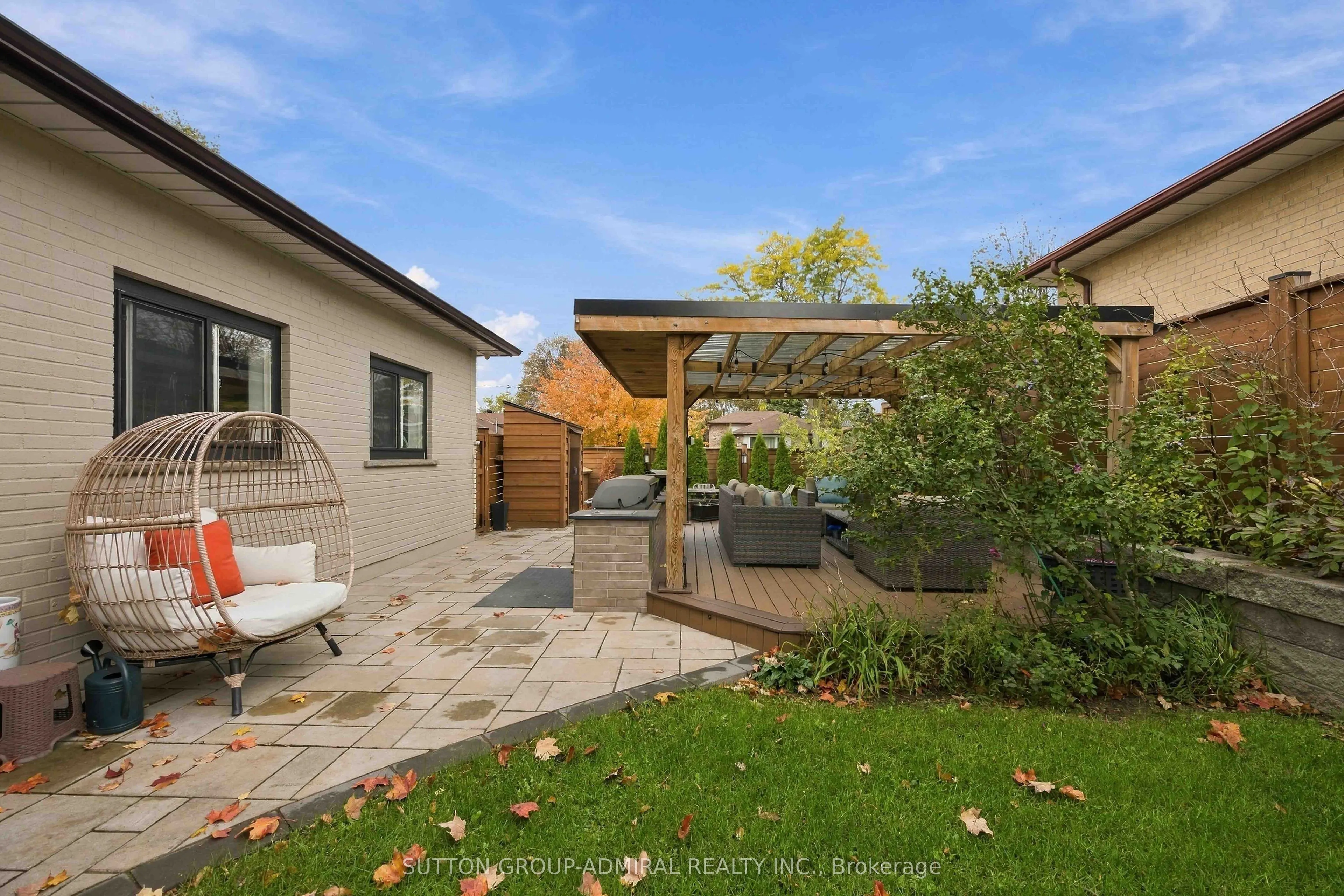 11 Summerglade Drive
