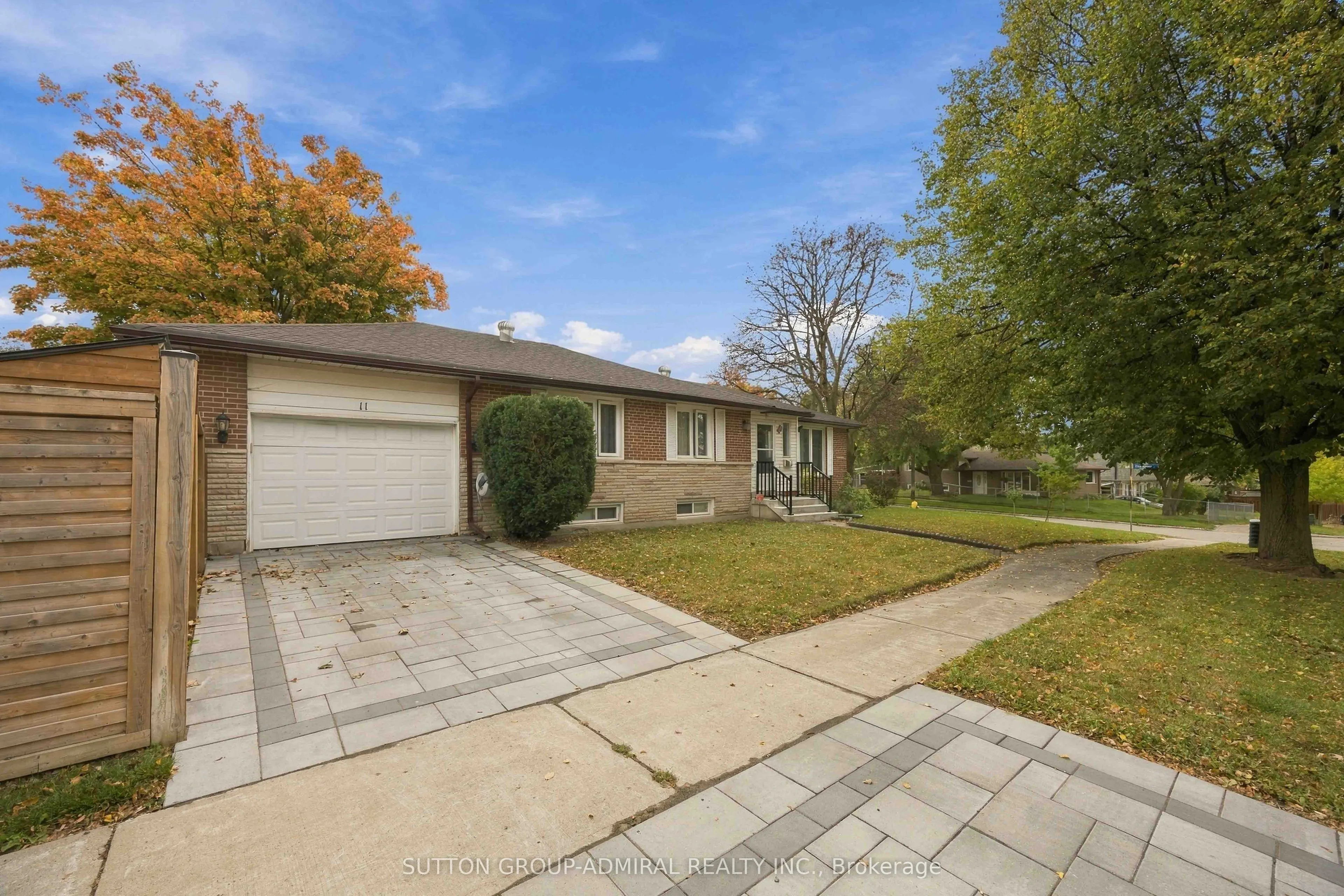 11 Summerglade Drive