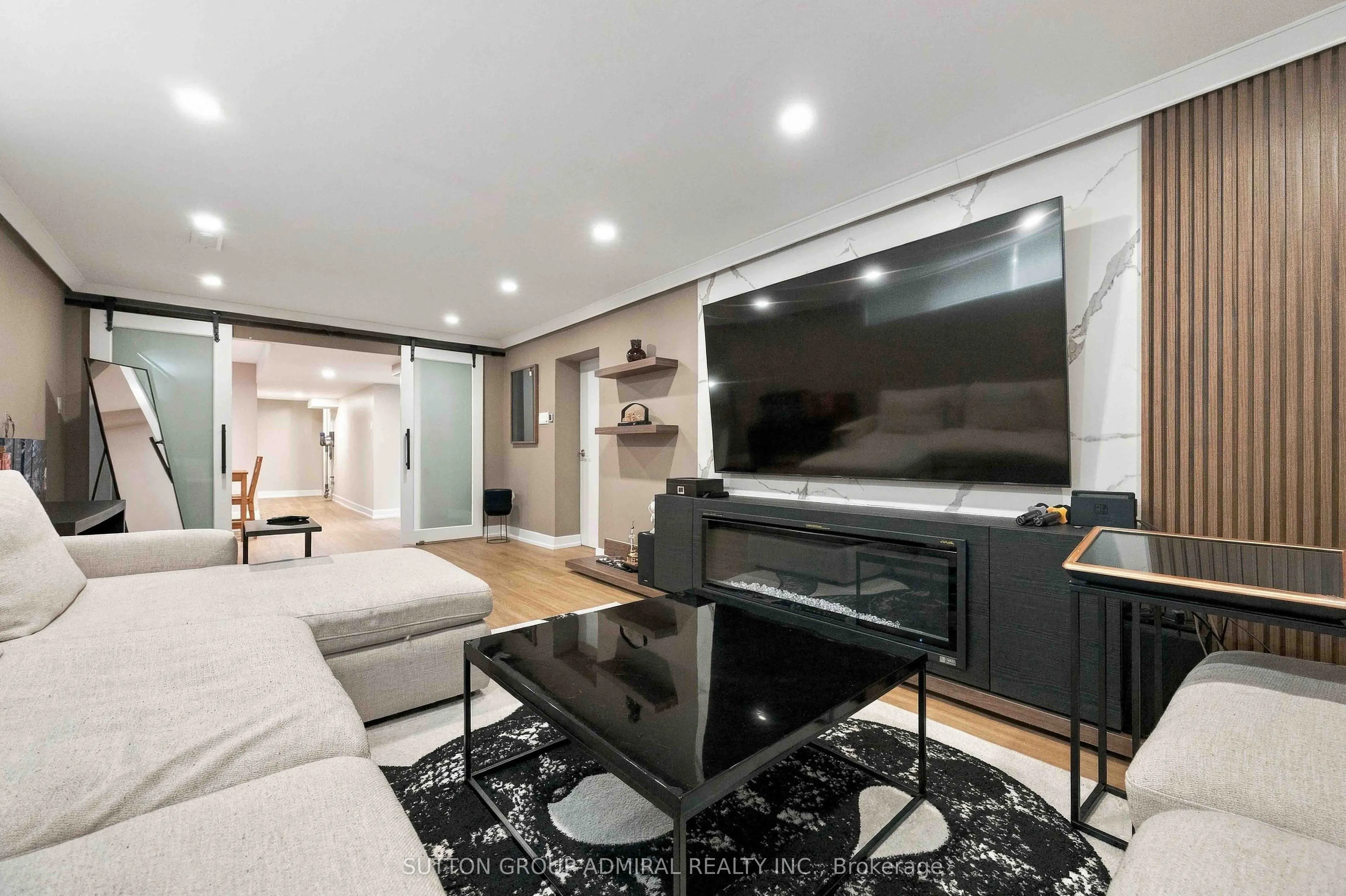 11 Summerglade Drive