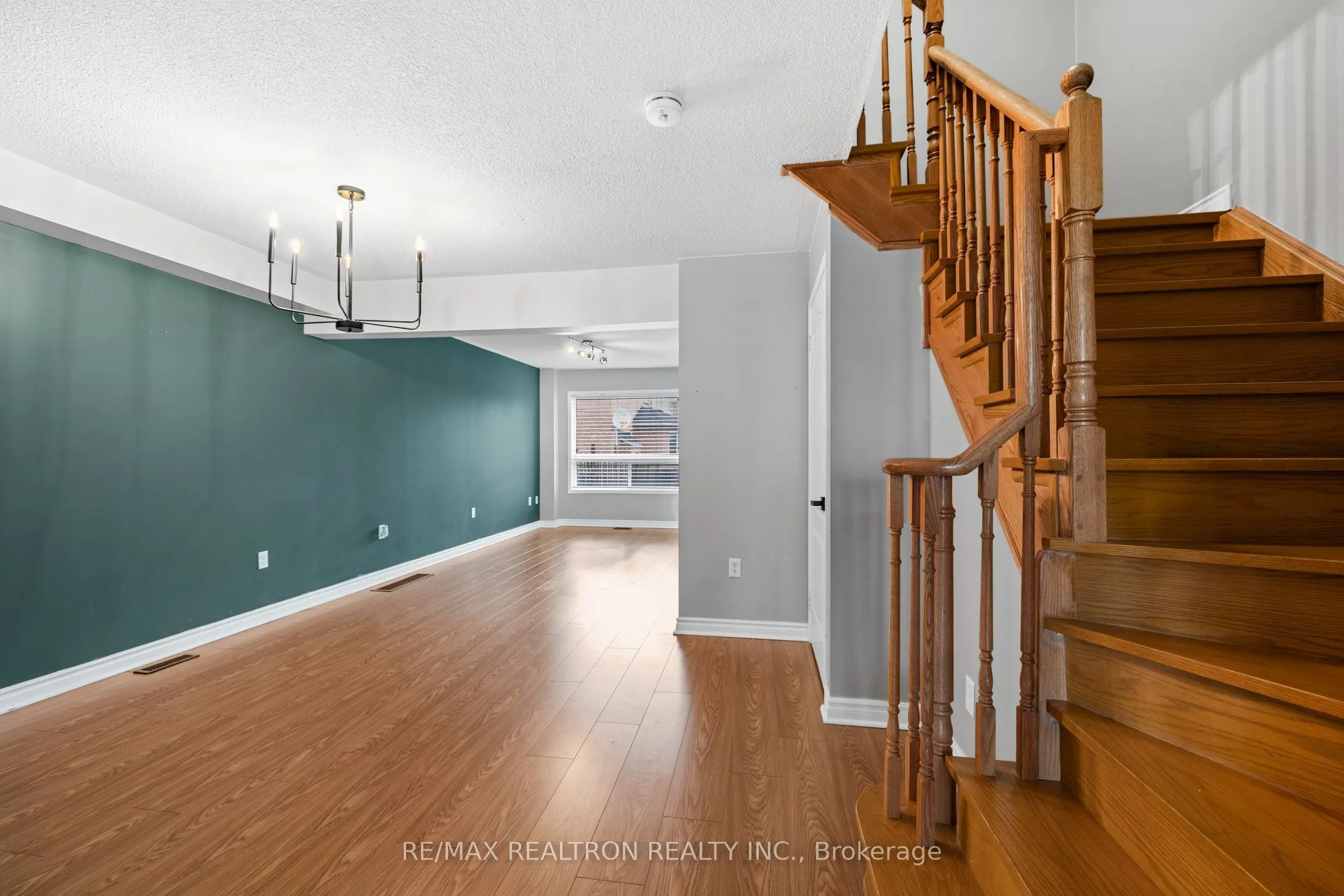55 Atlantis Drive