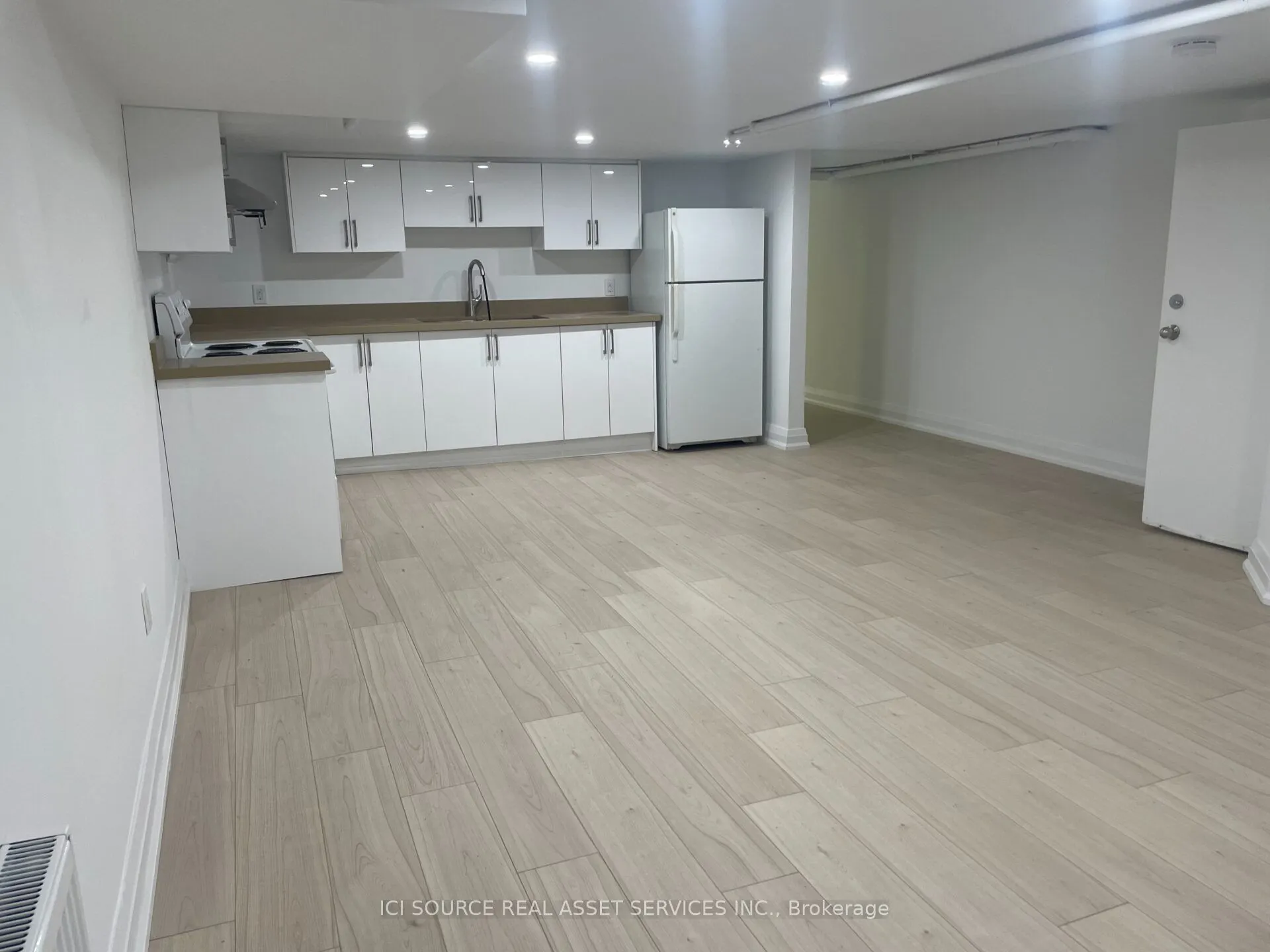44 Courcelette Road #Unit 6