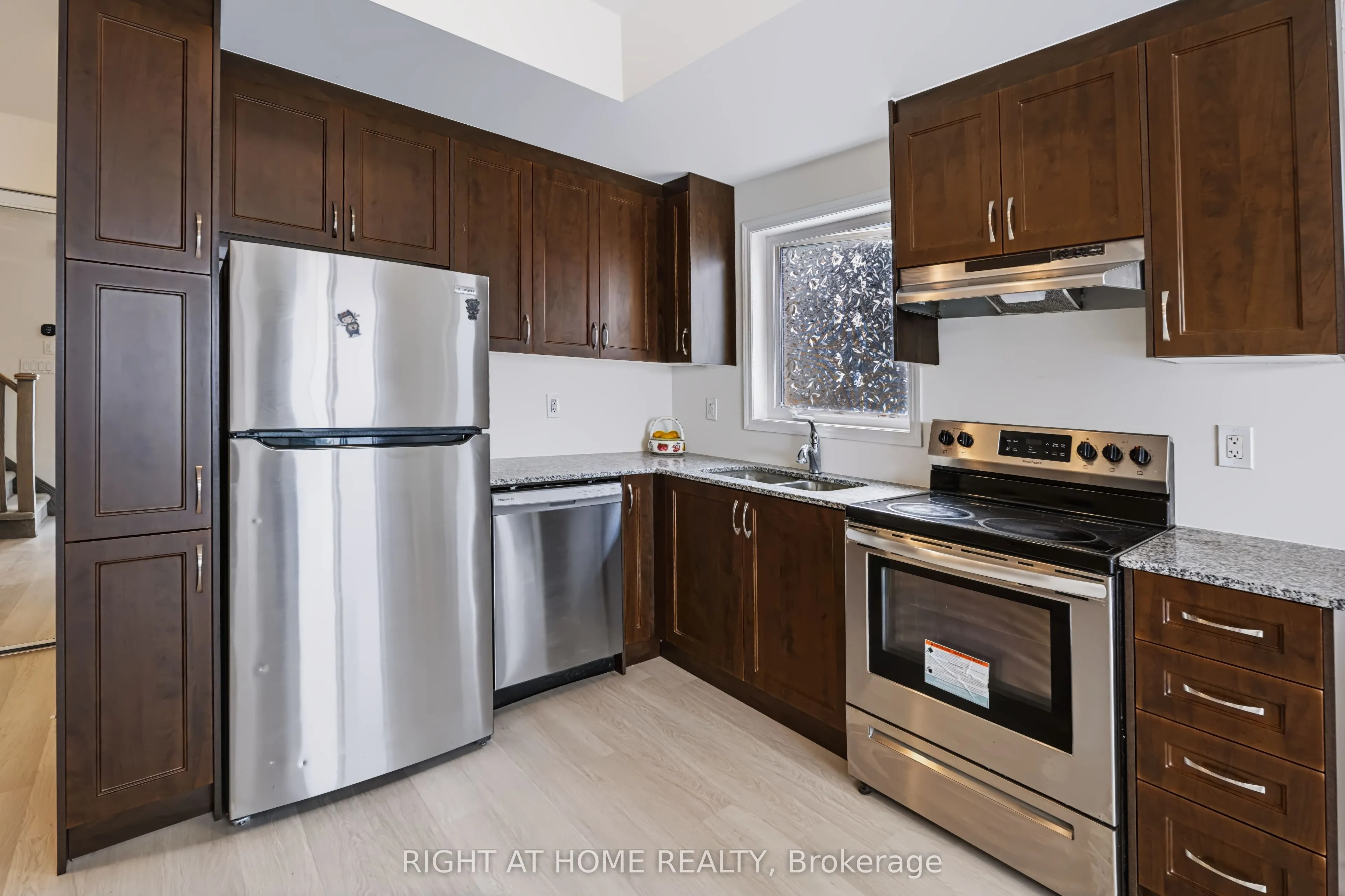 2789 Eglinton Avenue E #429