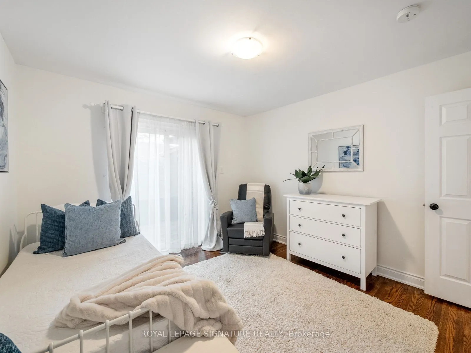 160 Holmcrest Trail