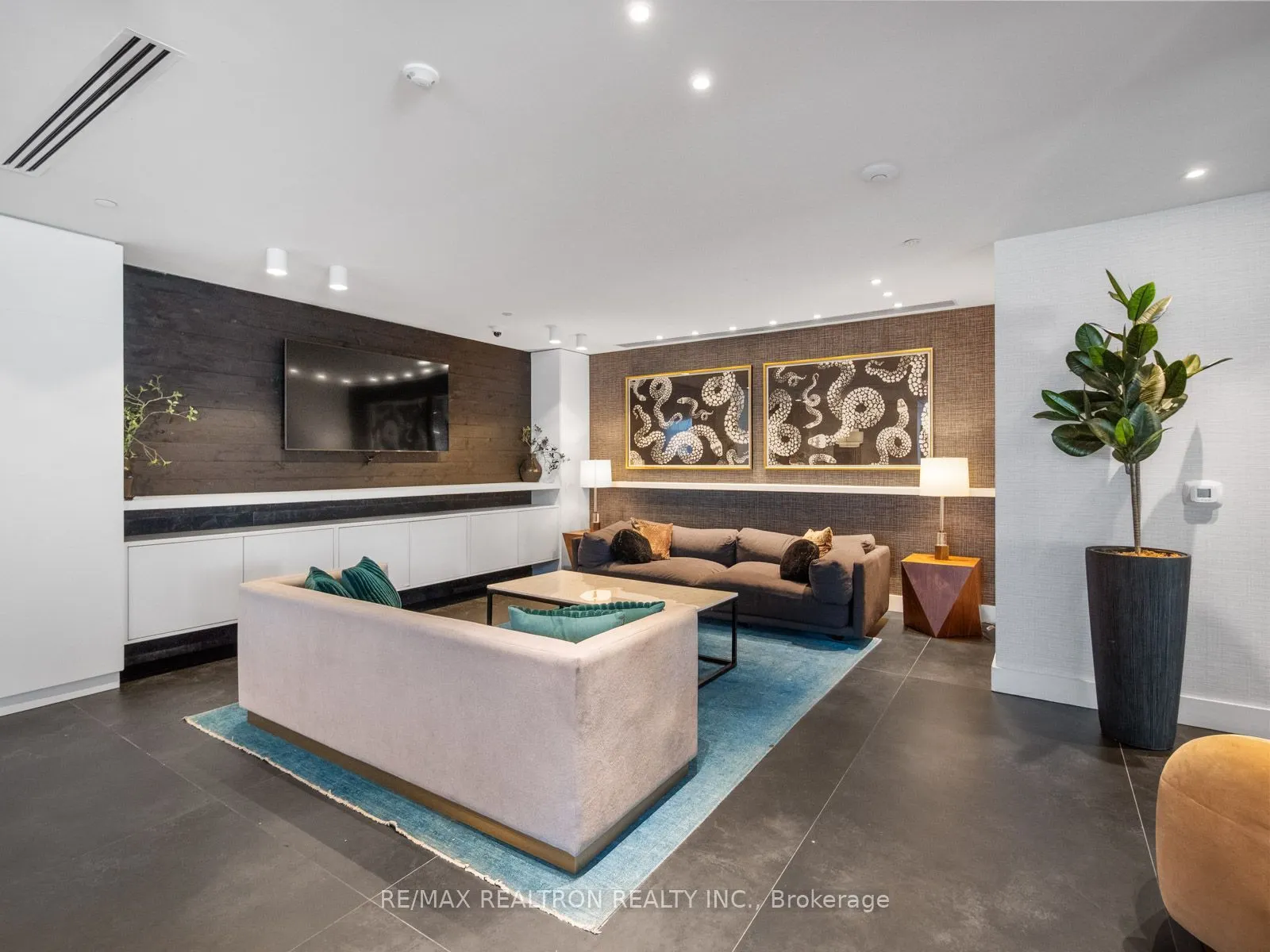 1480 Bayly Street #612