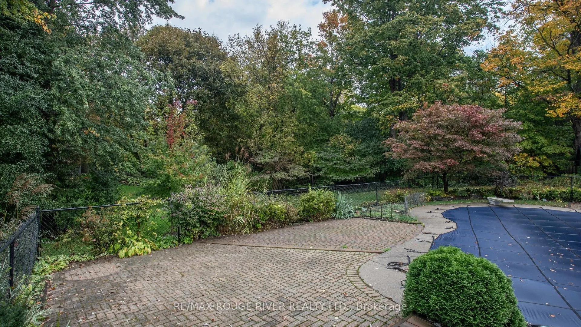 37 Acland Crescent