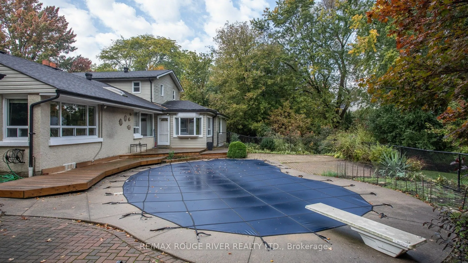 37 Acland Crescent