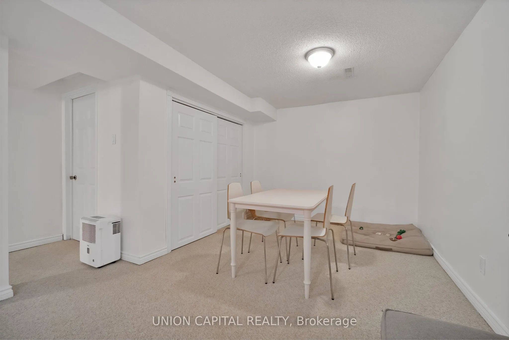 73 Humphrey Drive