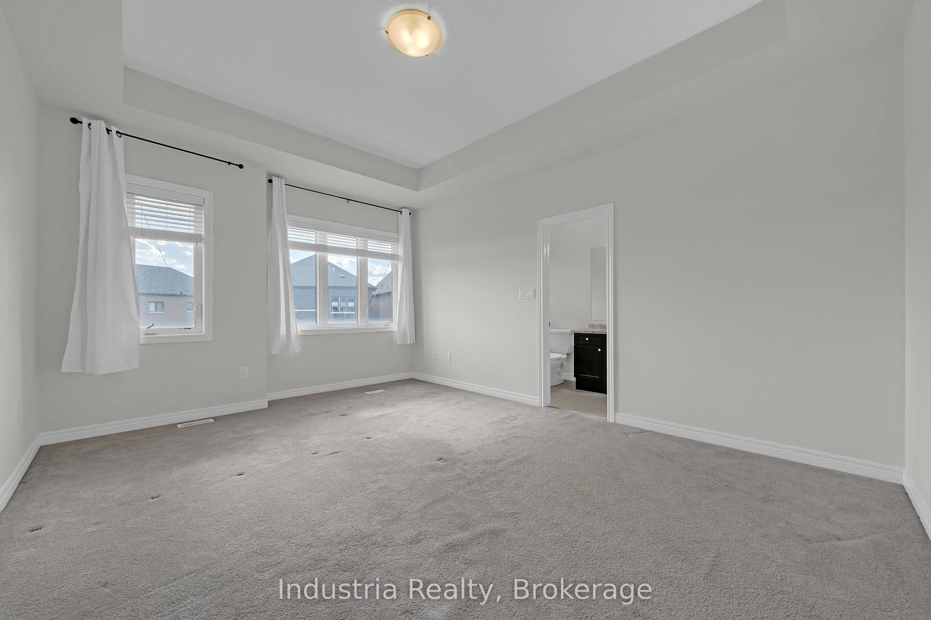 196 Coronation Road