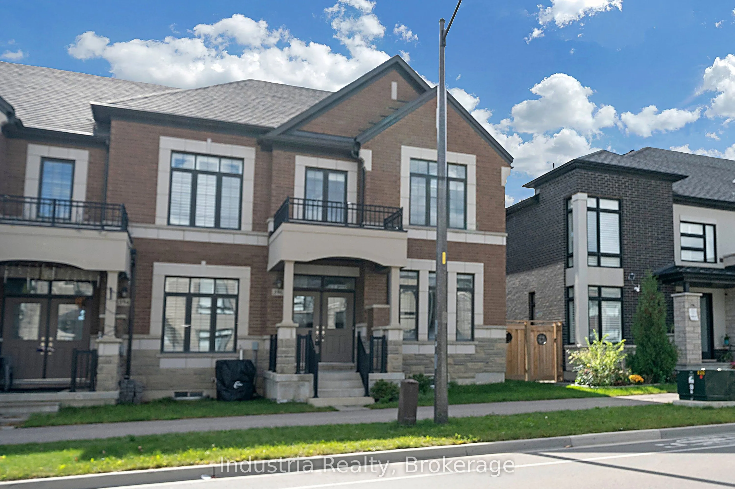 196 Coronation Road
