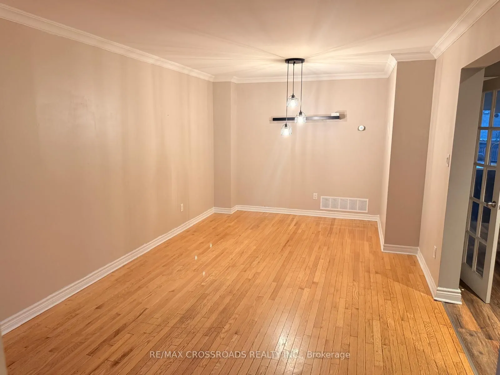 21 Fernbank Place