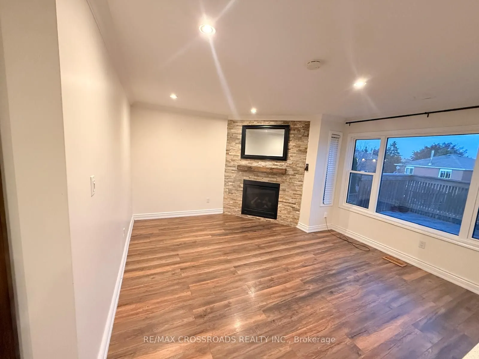 21 Fernbank Place