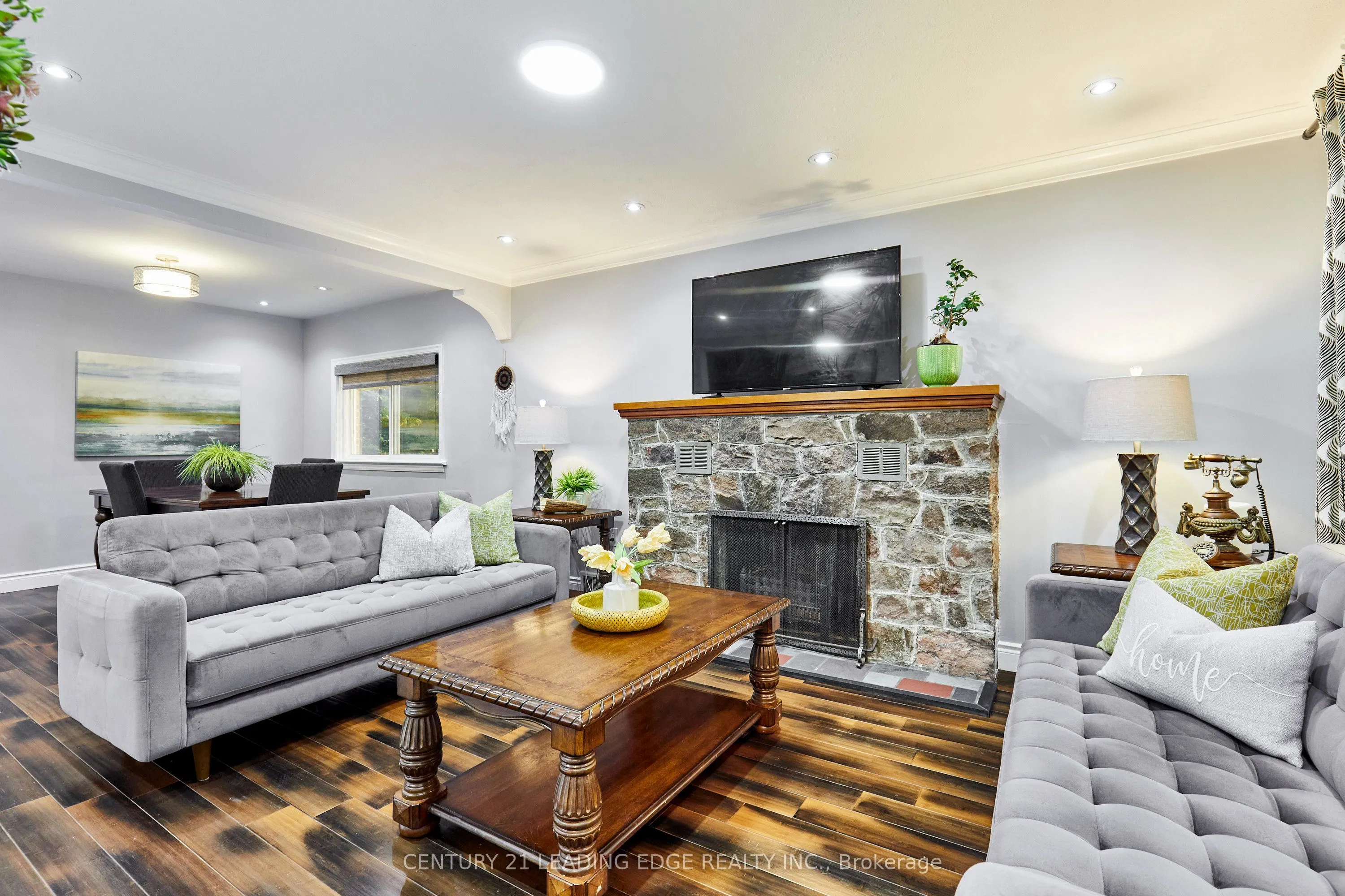 16 McCowan Road