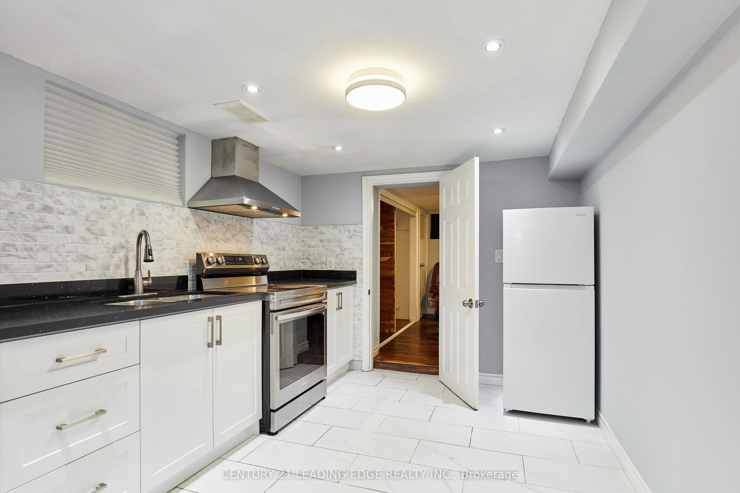 16 McCowan Road