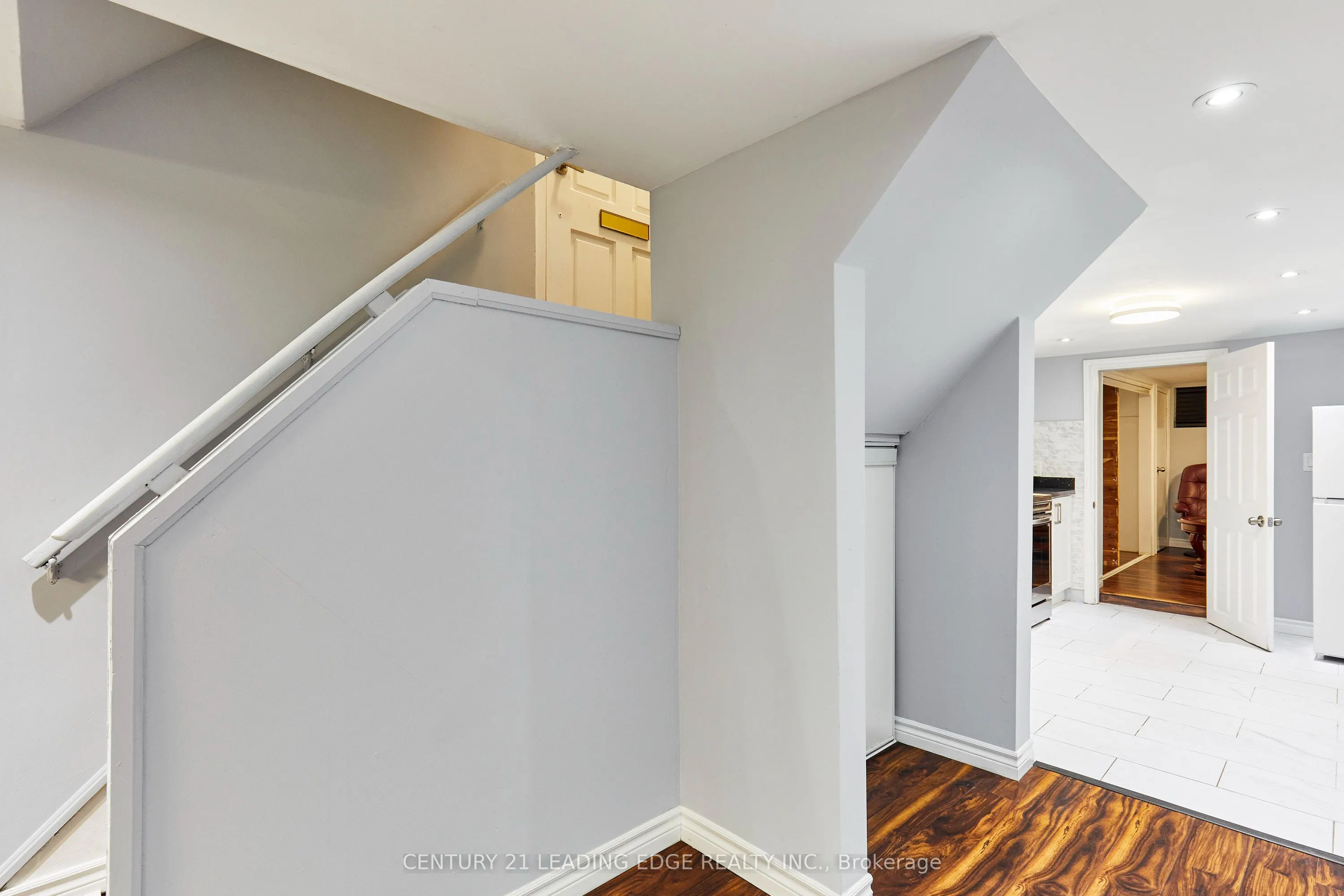 16 McCowan Road