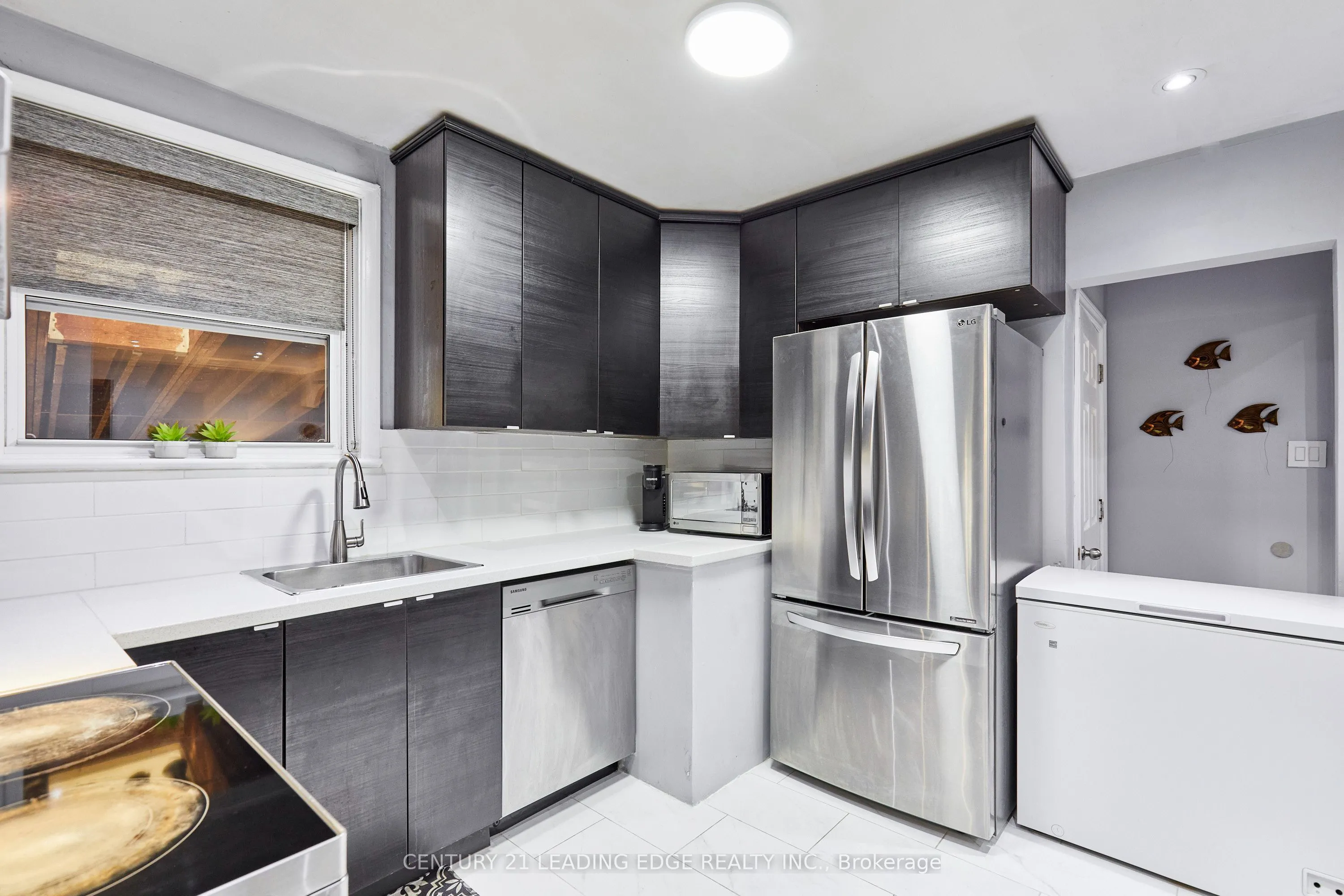 16 McCowan Road