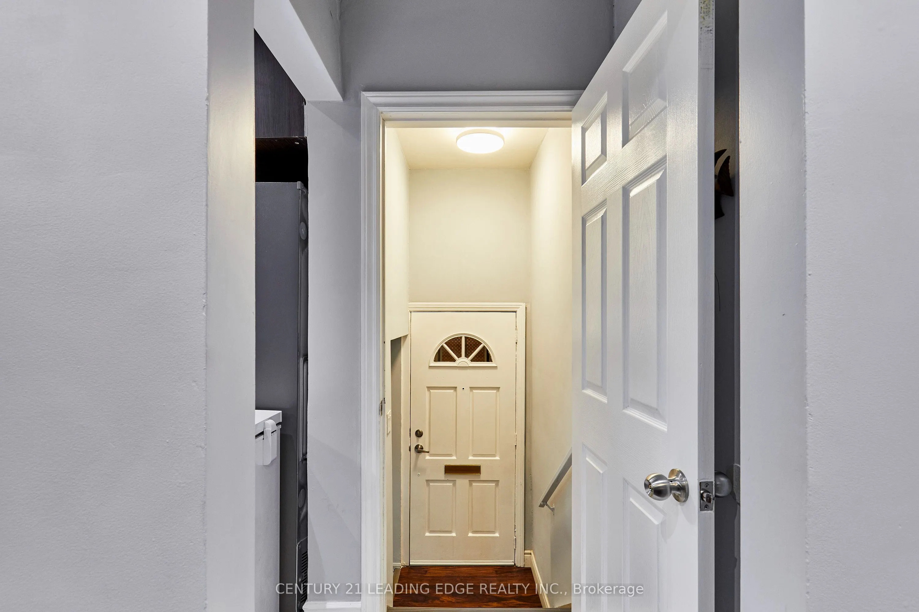 16 McCowan Road