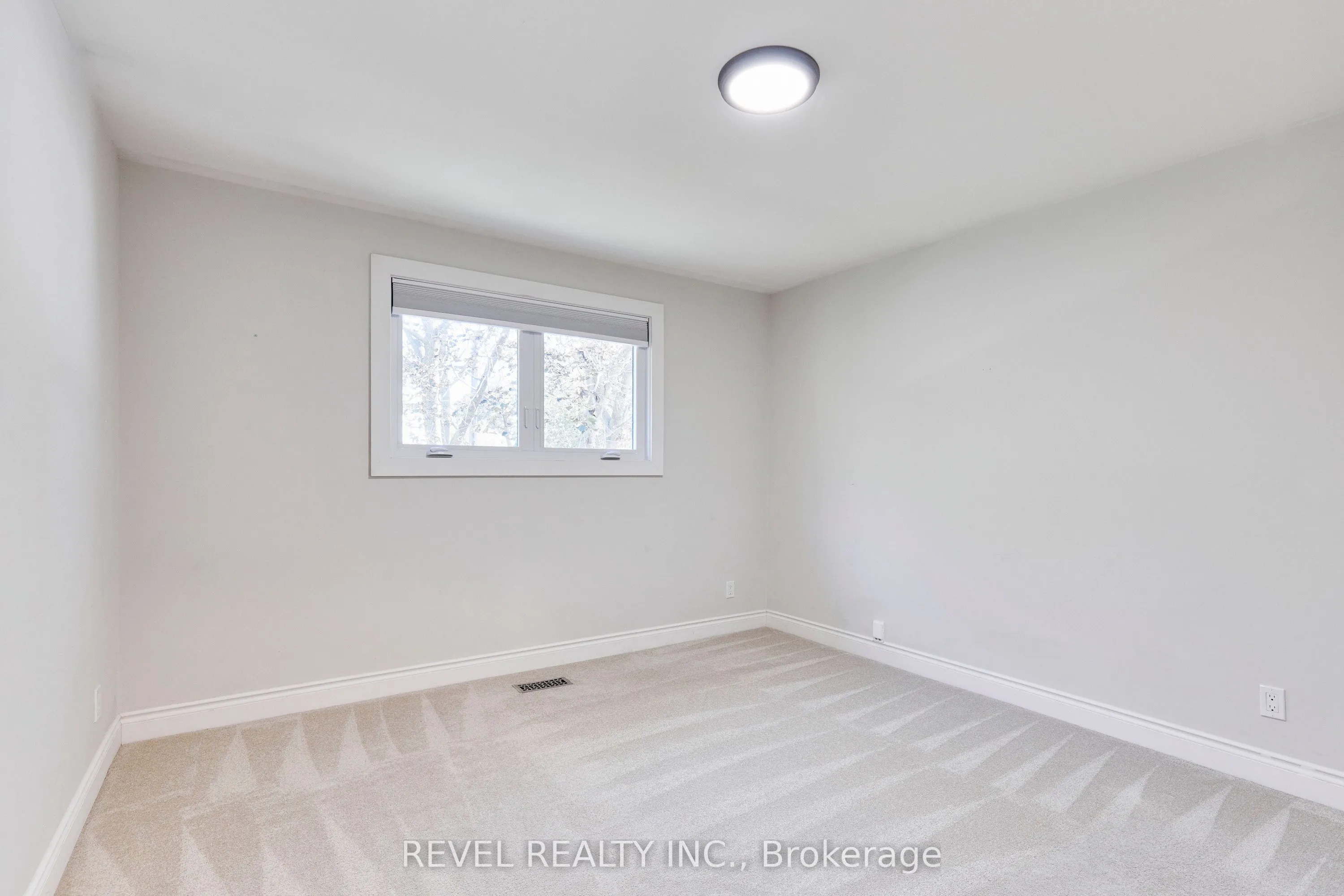 1260 Ilona Park Road