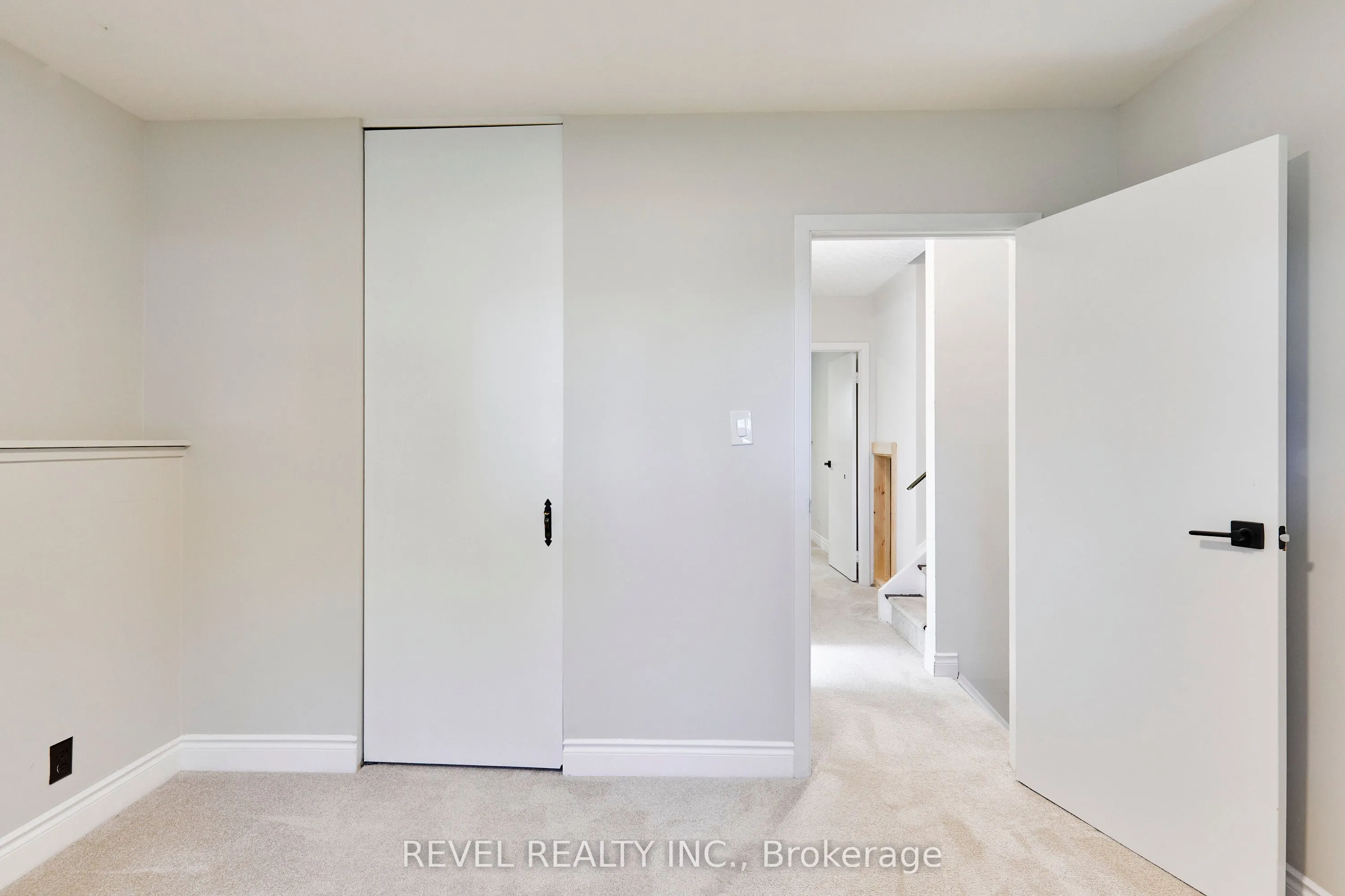 1260 Ilona Park Road