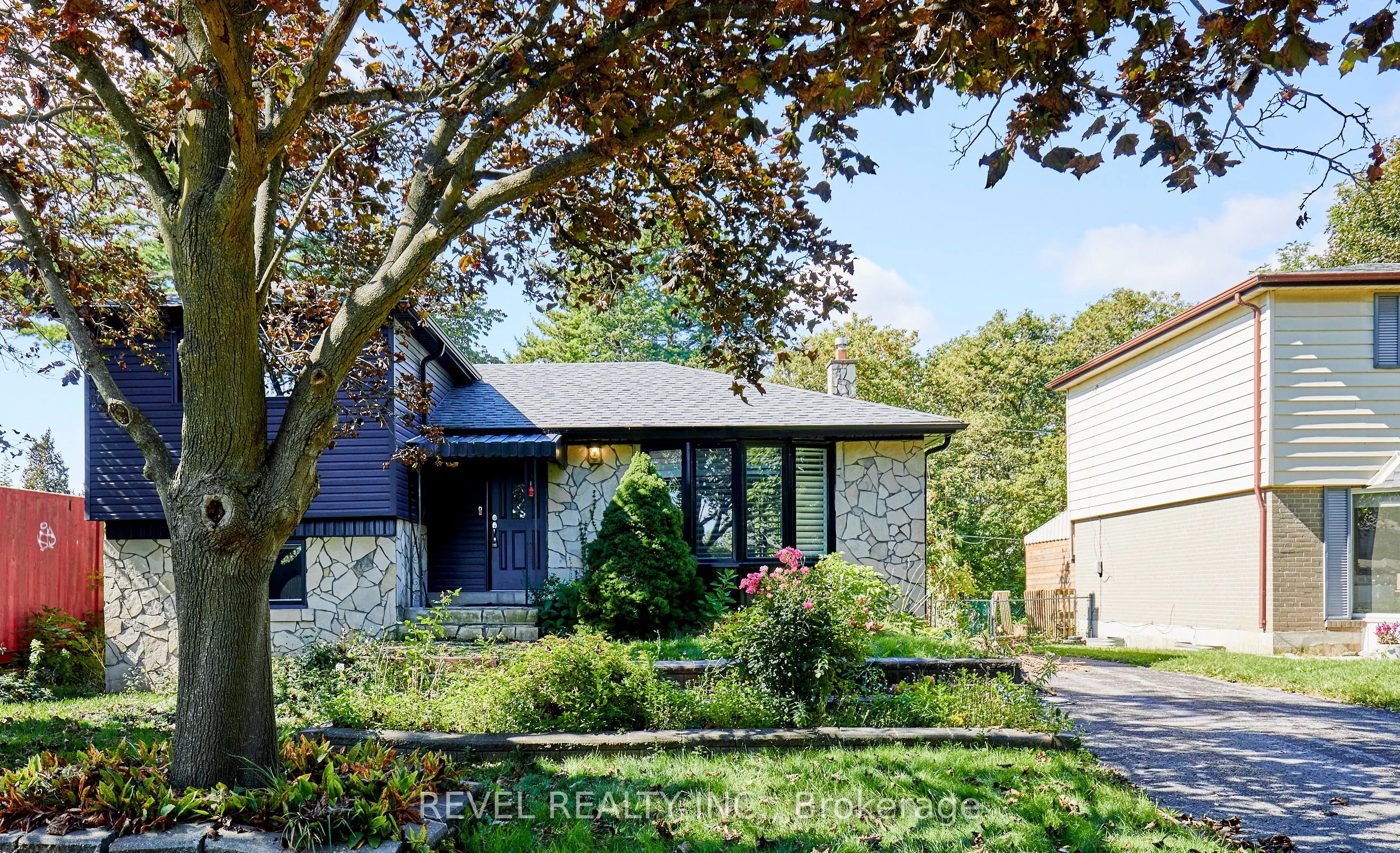 1260 Ilona Park Road