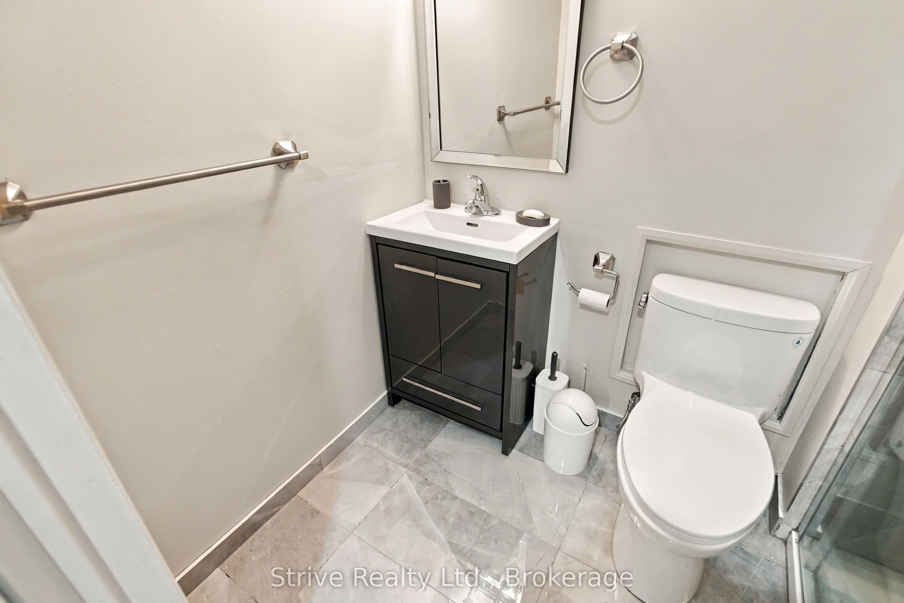10 Bassett Boulevard E #174