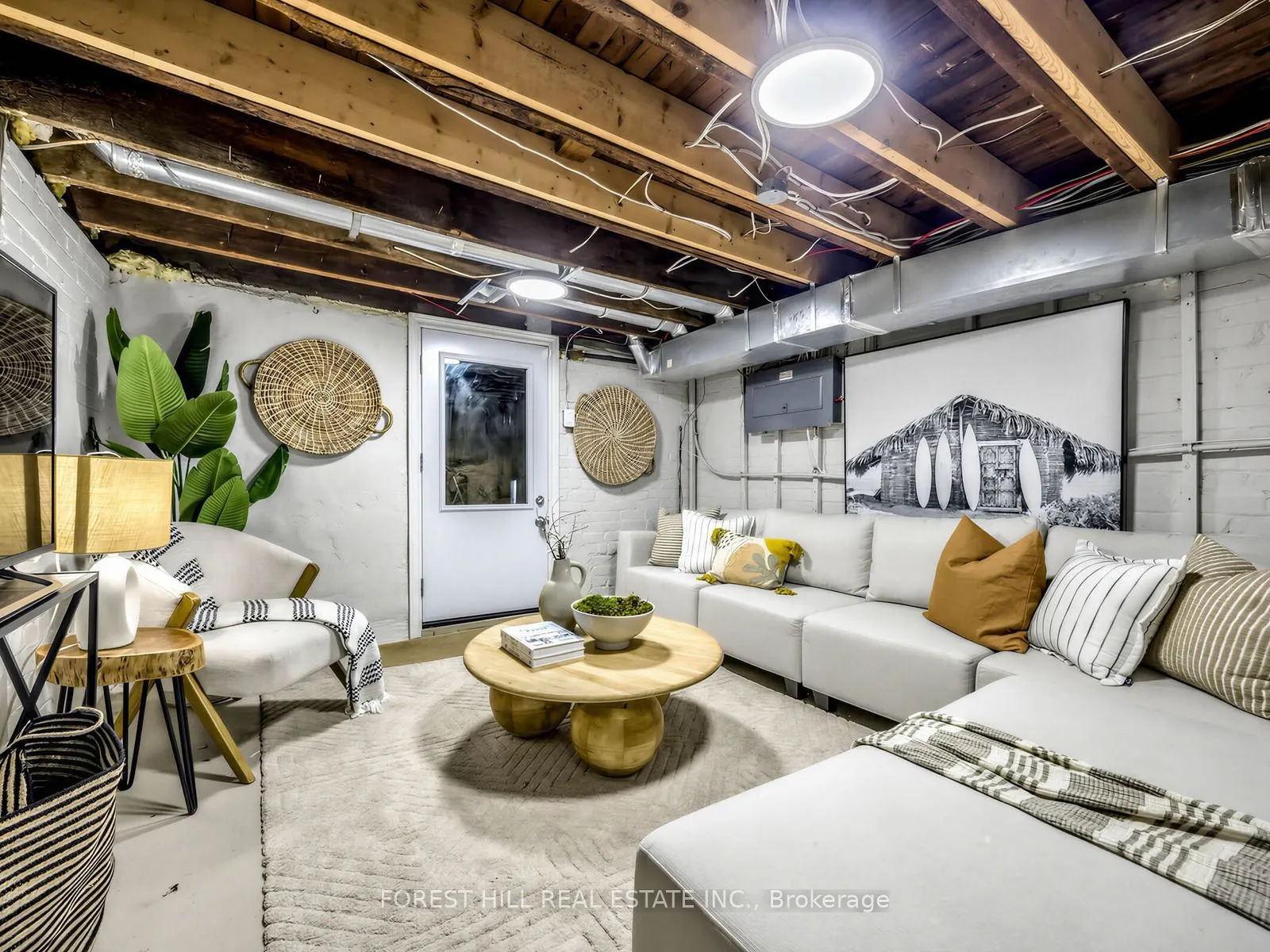 84 Walpole Avenue